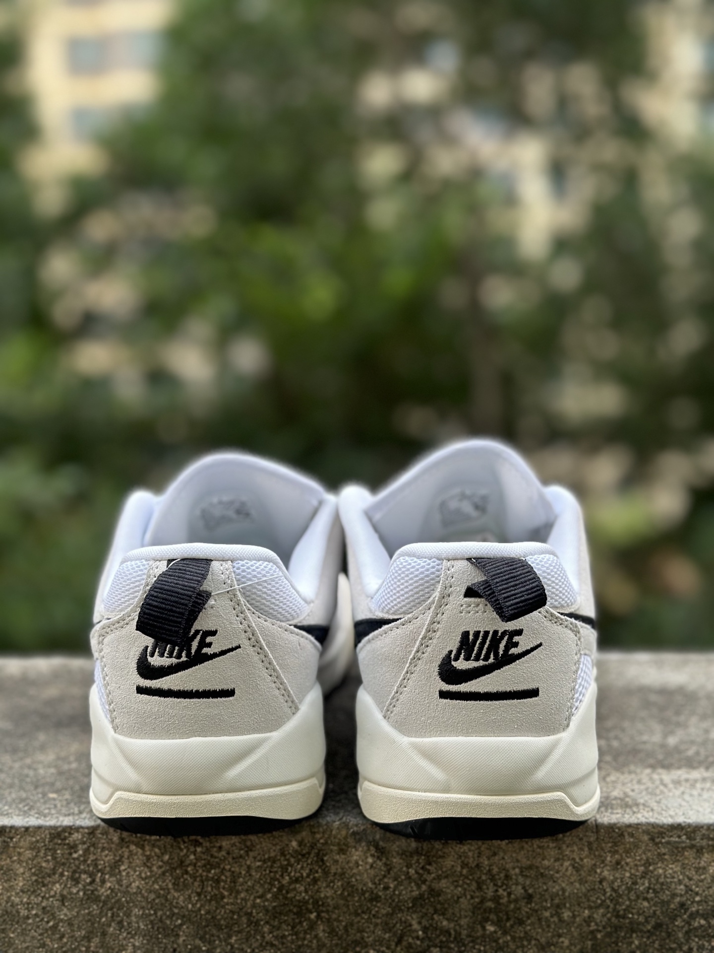 Jordan CMFT Era Chicago 柔软舒适 防滑耐磨 低帮 生活休闲鞋 男款 白色