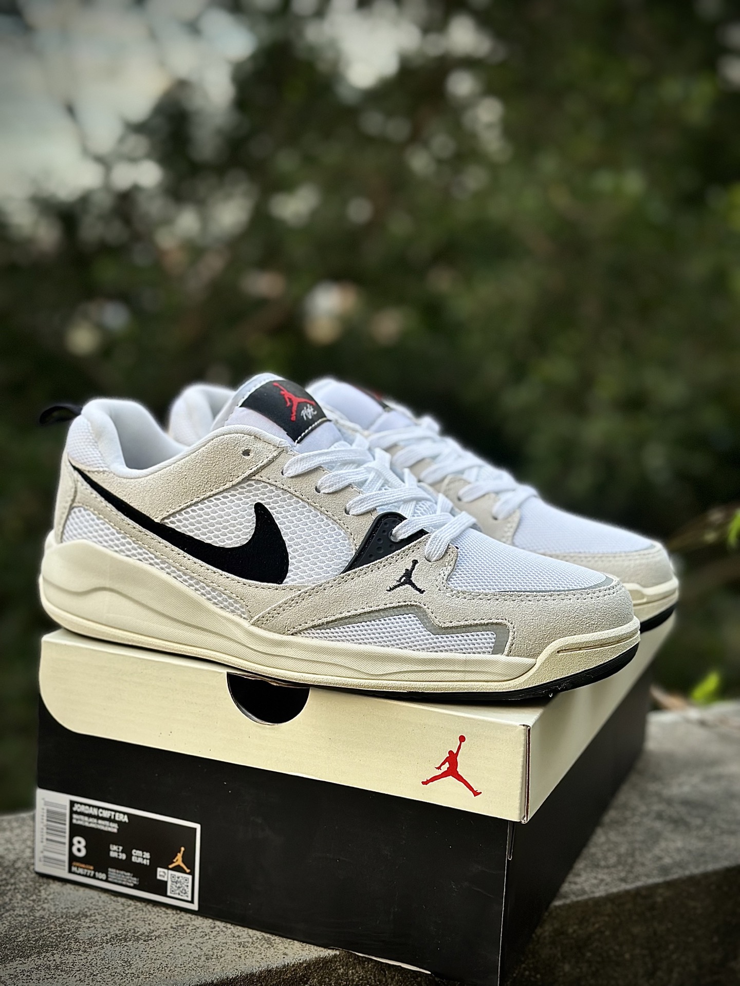 Jordan CMFT Era Chicago 柔软舒适 防滑耐磨 低帮 生活休闲鞋 男款 白色