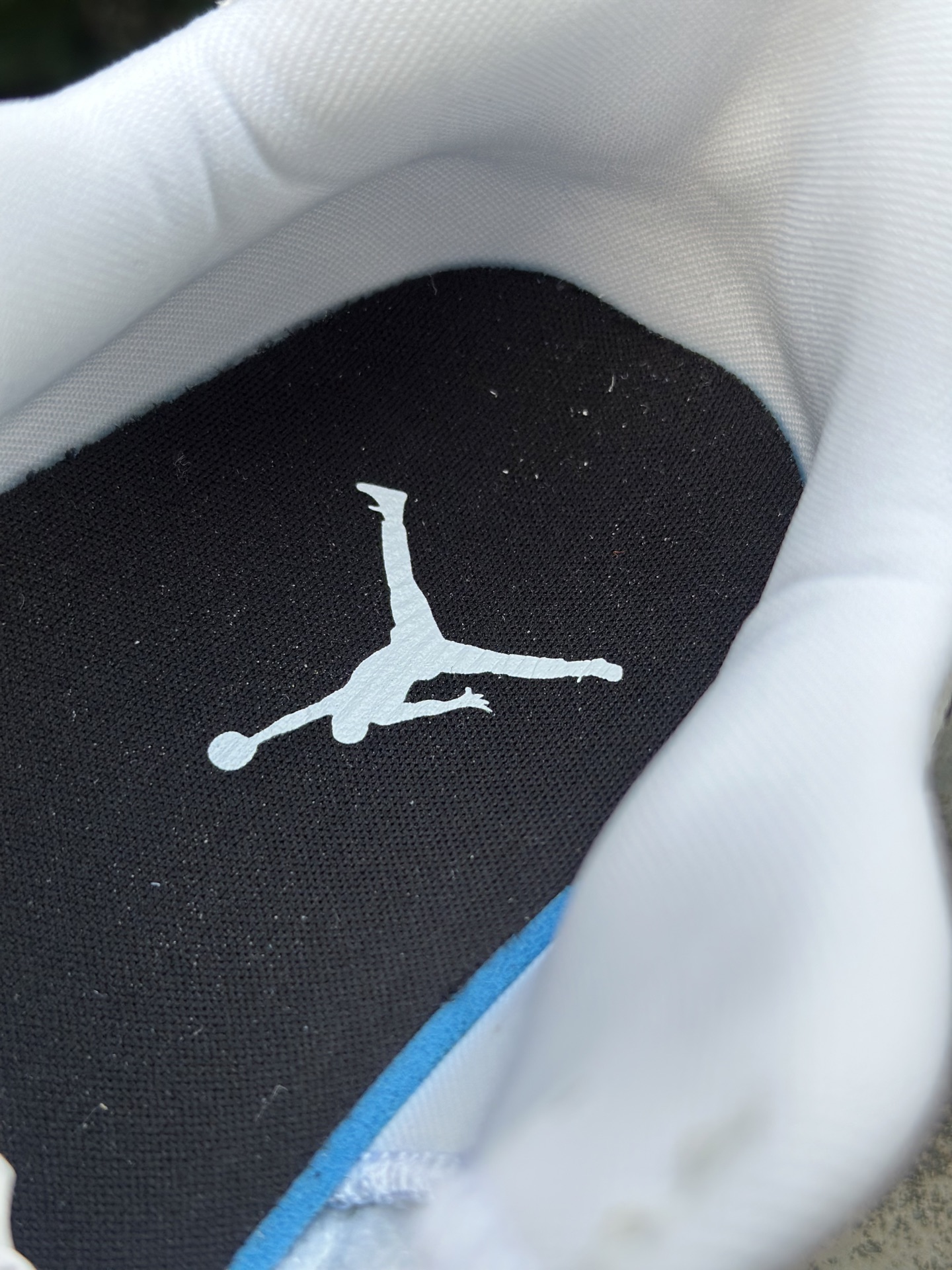 Jordan CMFT Era Chicago 柔软舒适 防滑耐磨 低帮 生活休闲鞋 男款 白色