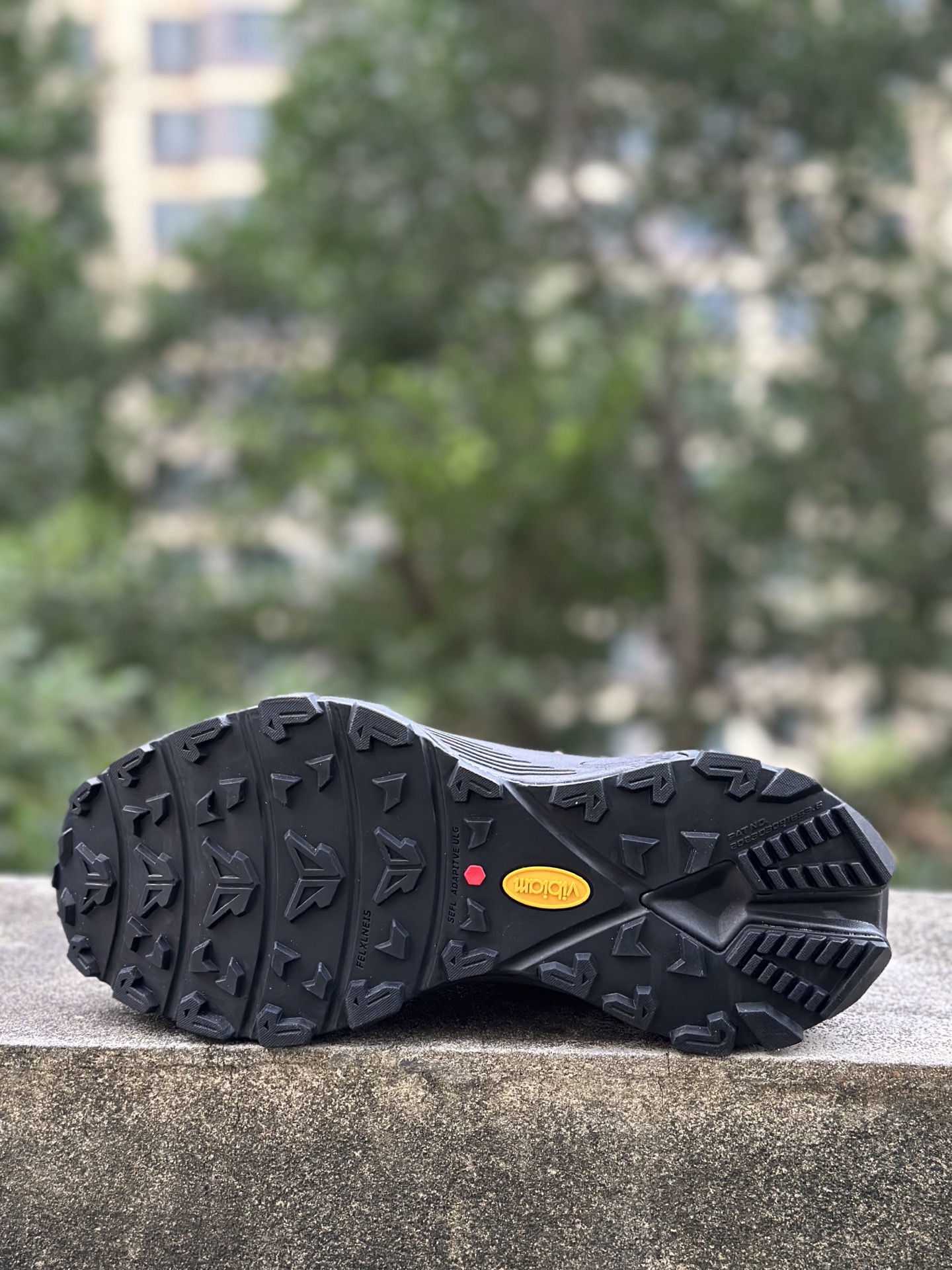 KAILFUGA E宽楦版 登山徒步户外运动防滑透气轻便 越野跑步鞋