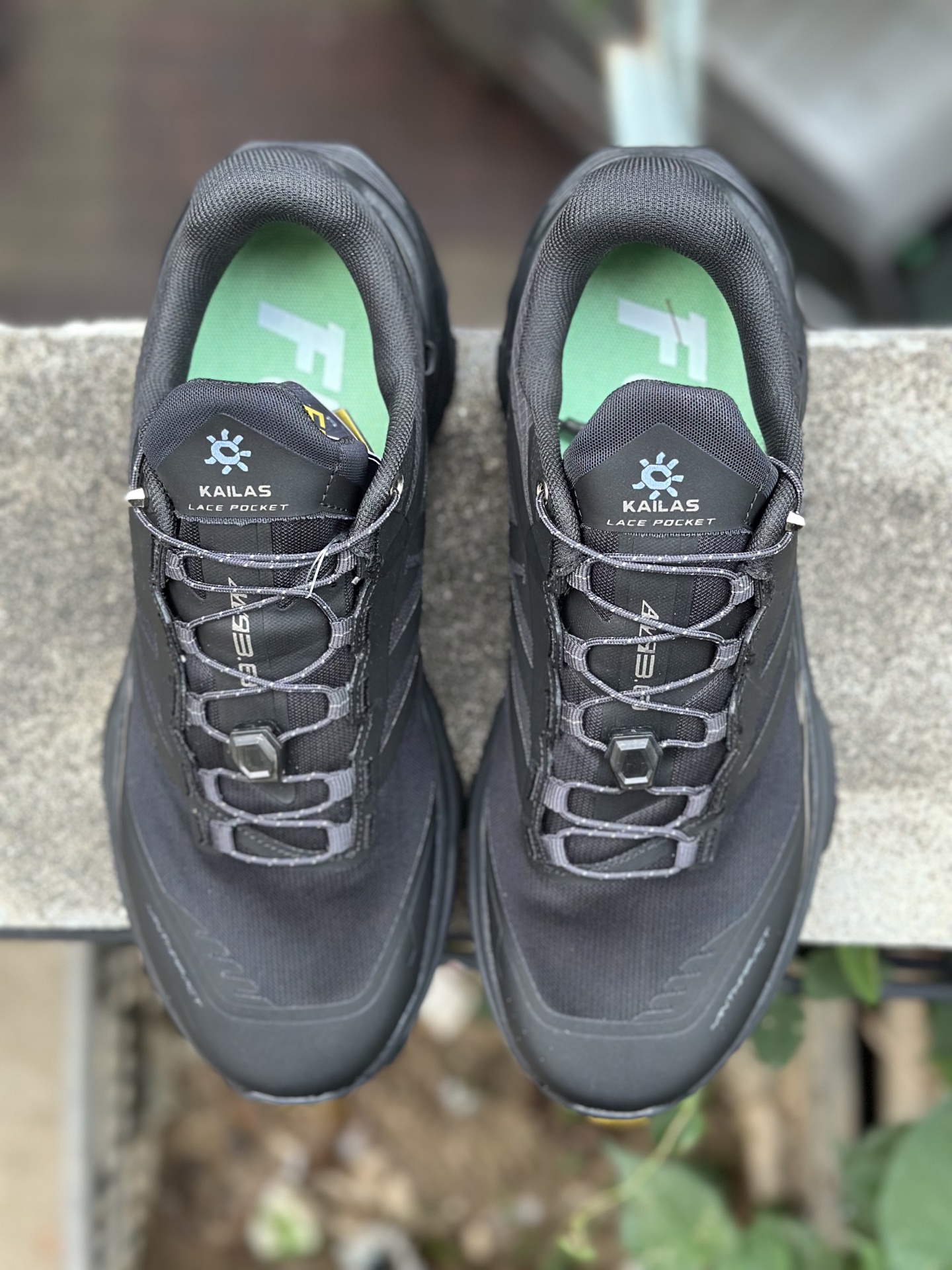 KAILFUGA E宽楦版 登山徒步户外运动防滑透气轻便 越野跑步鞋