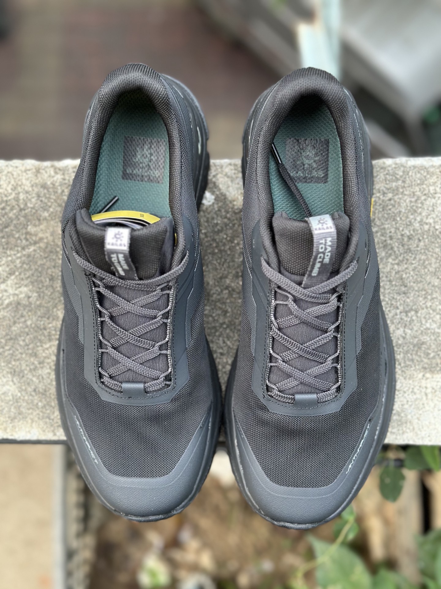 凯乐石KAIL运动户外 耐磨透气轻便抓地 徒步鞋 男款 墨黑