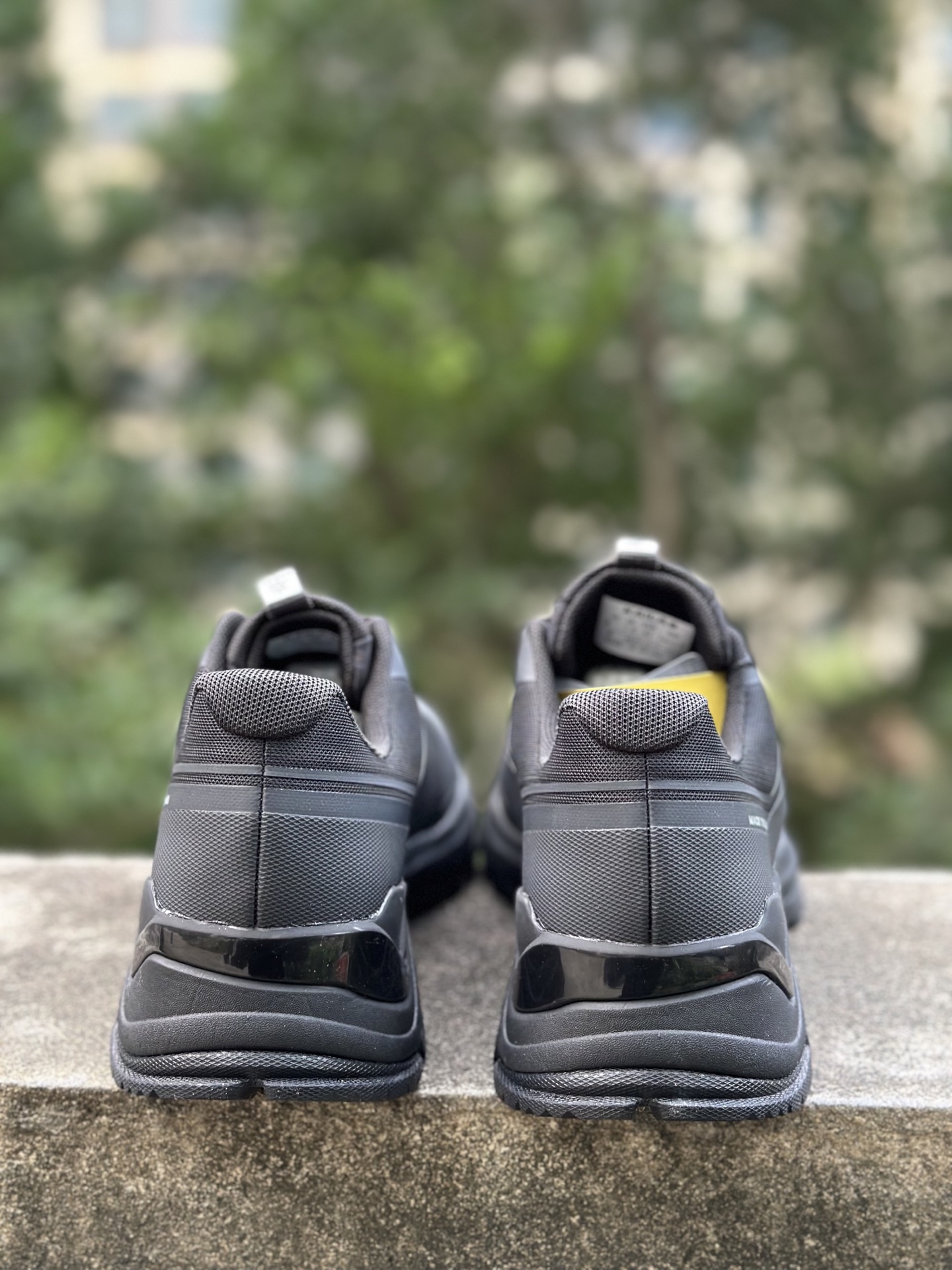 凯乐石KAIL运动户外 耐磨透气轻便抓地 徒步鞋 男款 墨黑