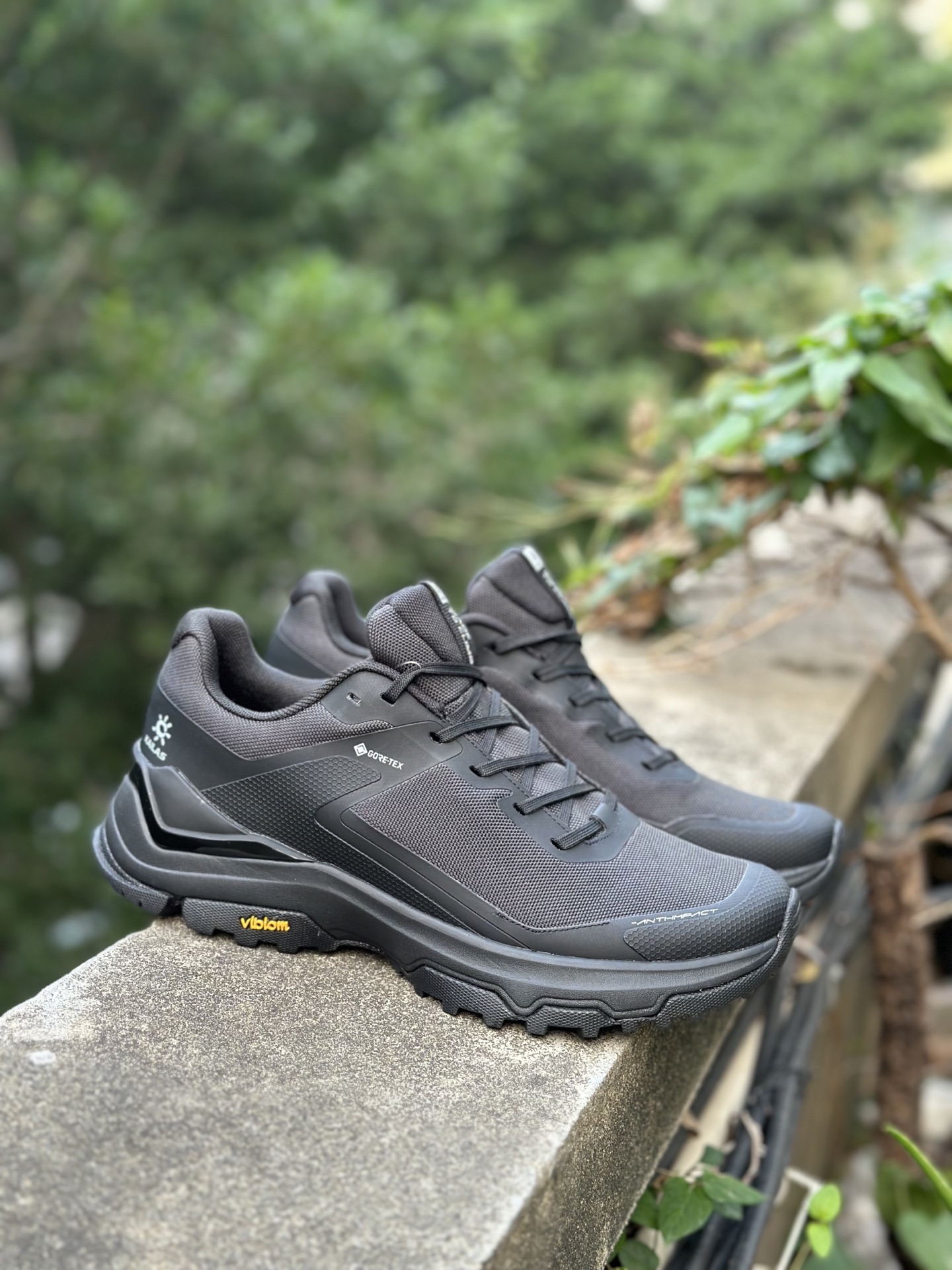 凯乐石KAIL运动户外 耐磨透气轻便抓地 徒步鞋 男款 墨黑色