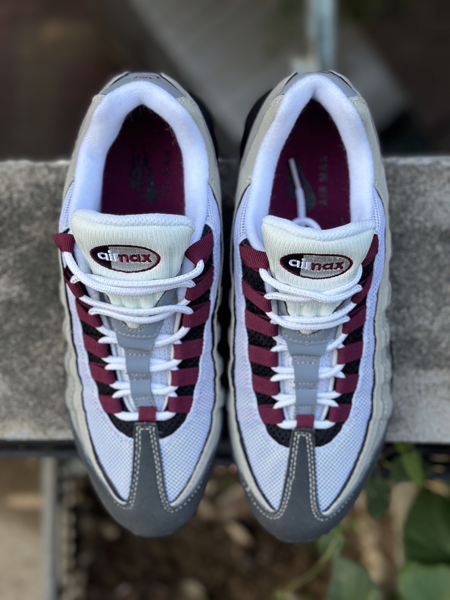 NK Air Max 95 灰白酒红 潮流百搭 气垫缓震慢跑鞋 DQ9001-001