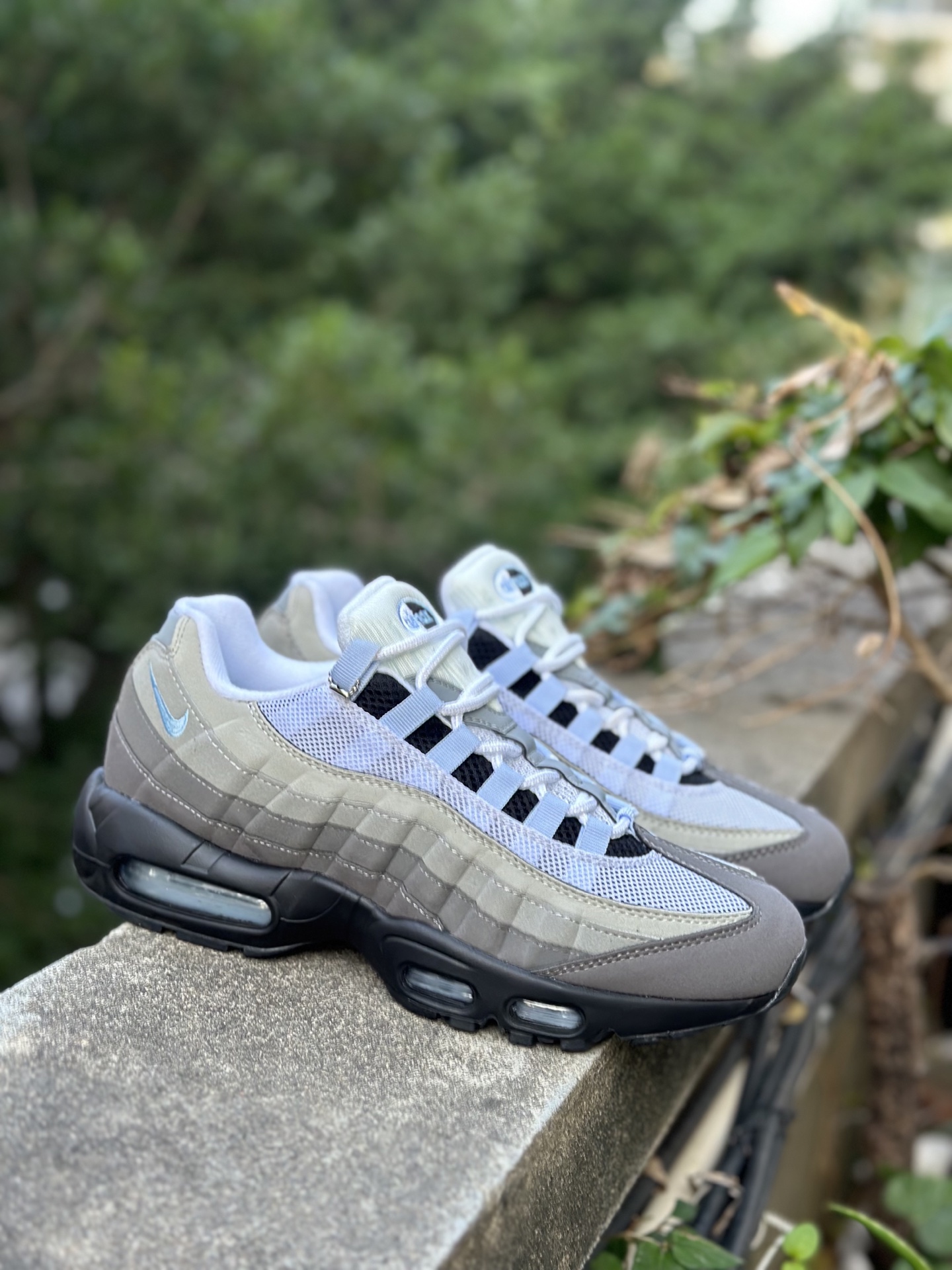 NK Air Max 95 灰白浅蓝 潮流百搭 气垫缓震慢跑鞋 CD1529-001