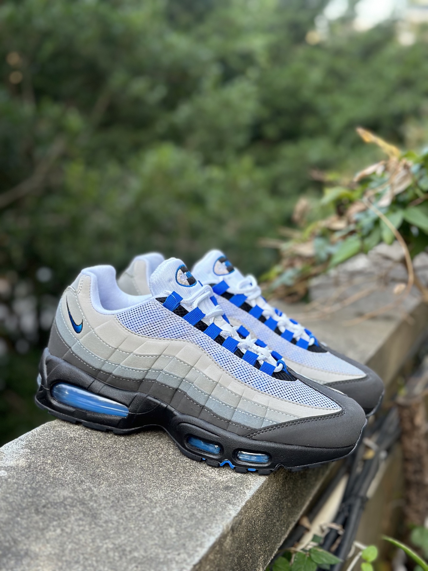 NK Air Max 95 灰白蓝 潮流百搭 气垫缓震慢跑鞋 609048-104