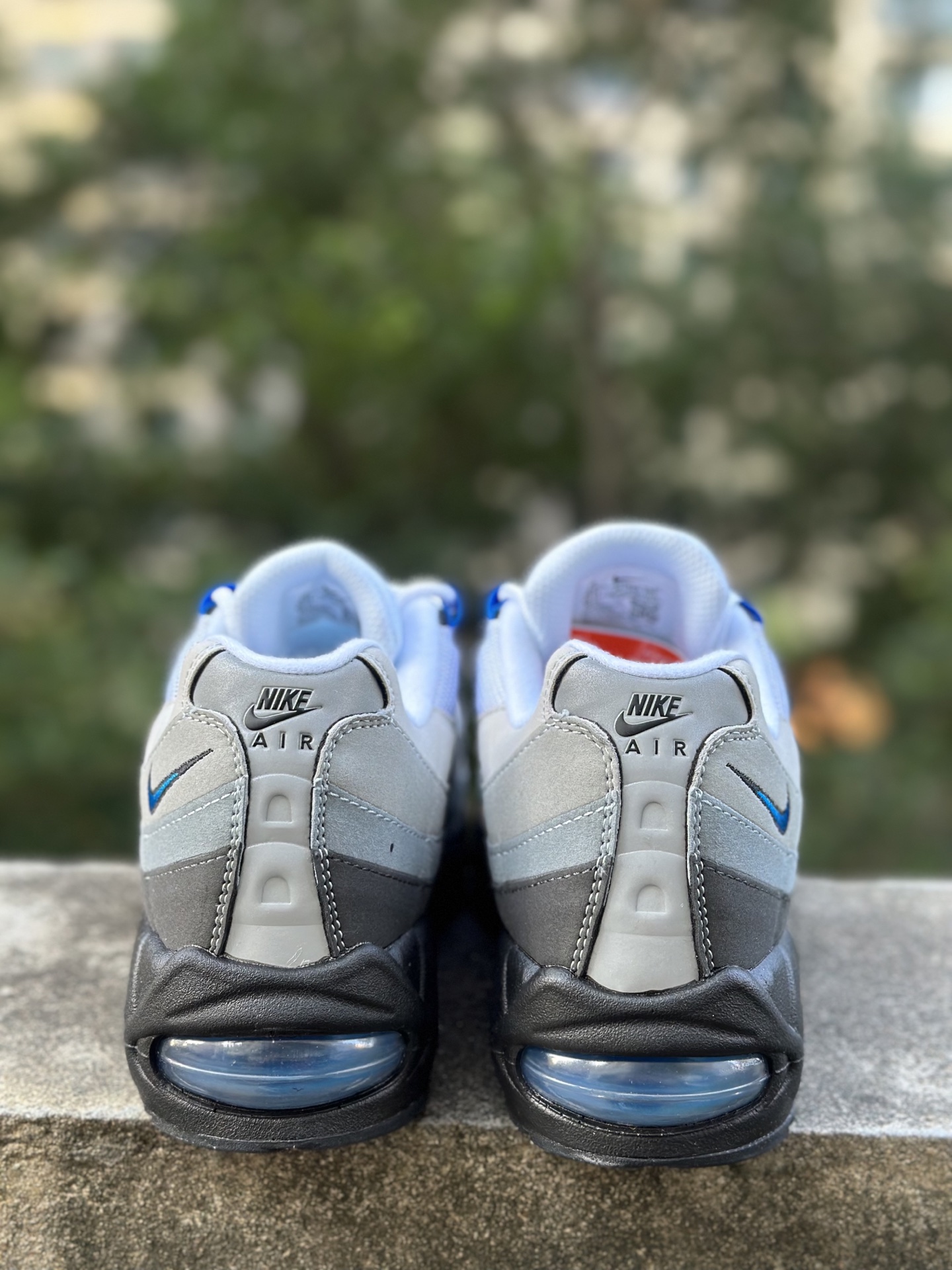 NK Air Max 95 灰白蓝 潮流百搭 气垫缓震慢跑鞋 609048-104