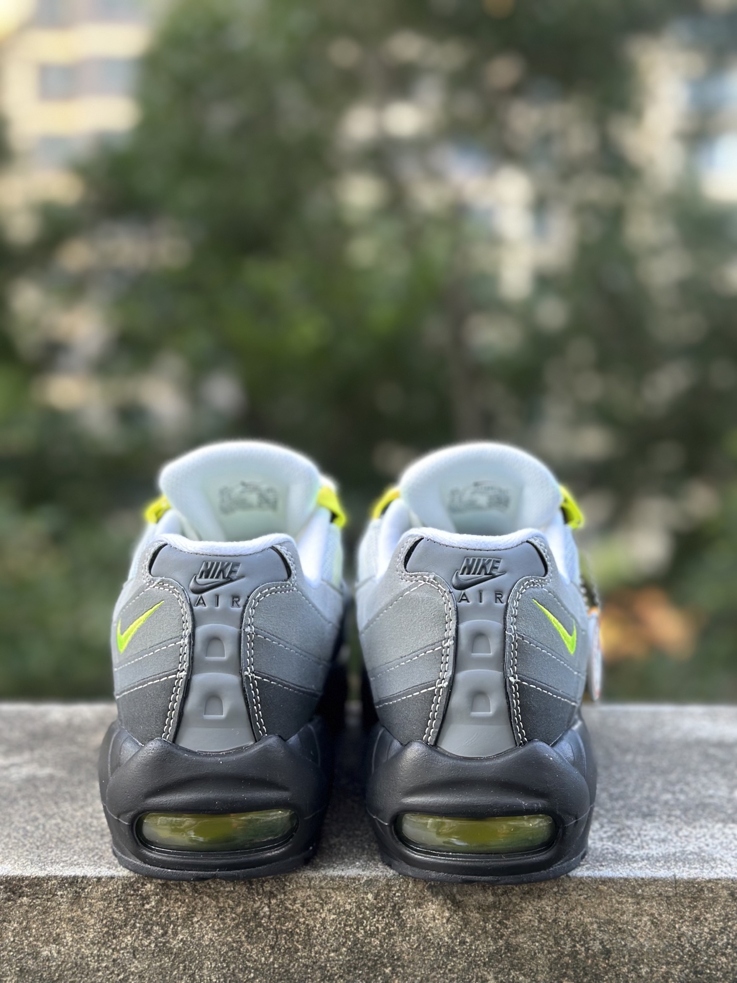 NK Air Max 95 灰黑绿 潮流百搭 气垫缓震慢跑鞋 CT1689-001