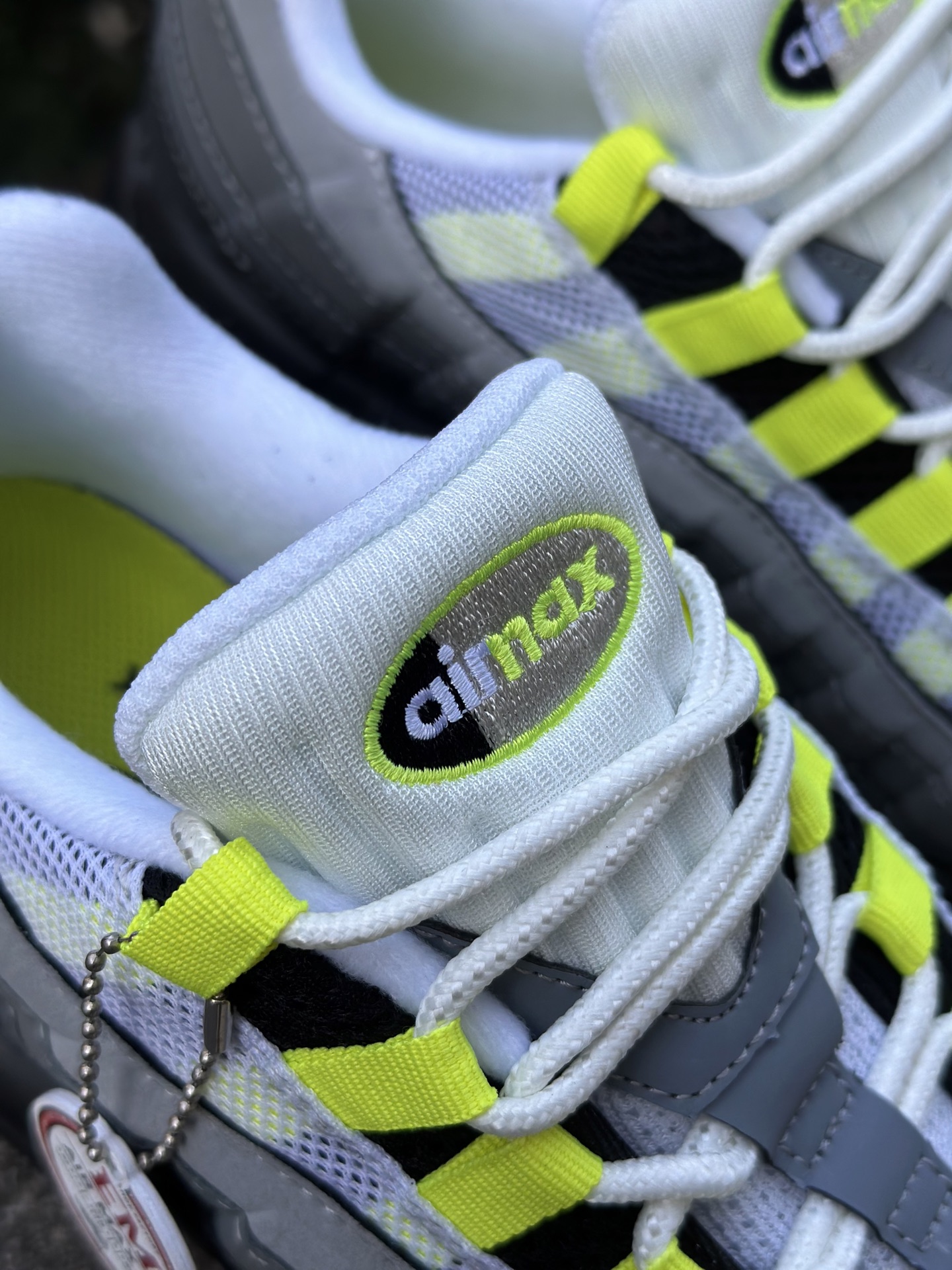 NK Air Max 95 灰黑绿 潮流百搭 气垫缓震慢跑鞋 CT1689-001