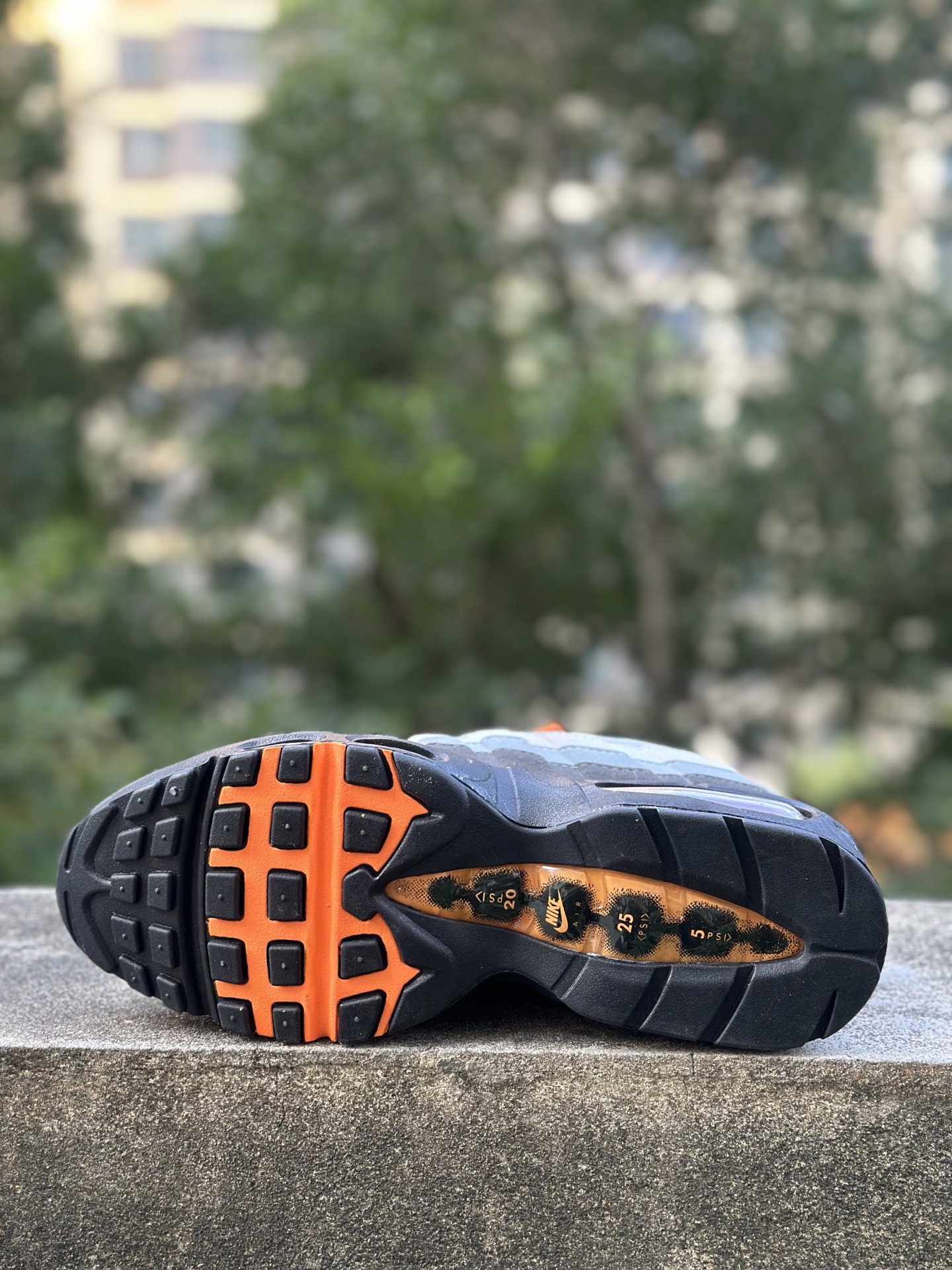 NK Air Max 95 灰红 潮流百搭 气垫缓震慢跑鞋 HM4740-005