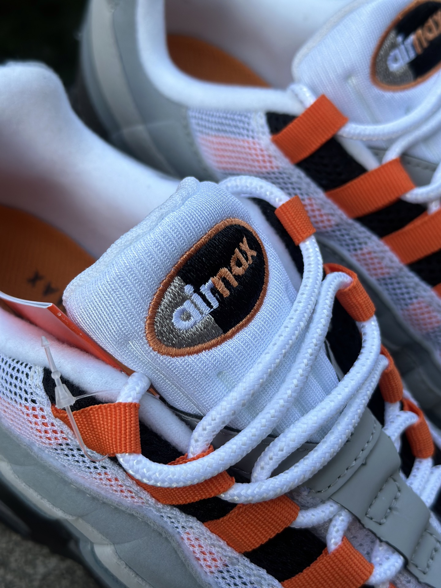 NK Air Max 95 灰红 潮流百搭 气垫缓震慢跑鞋 HM4740-005