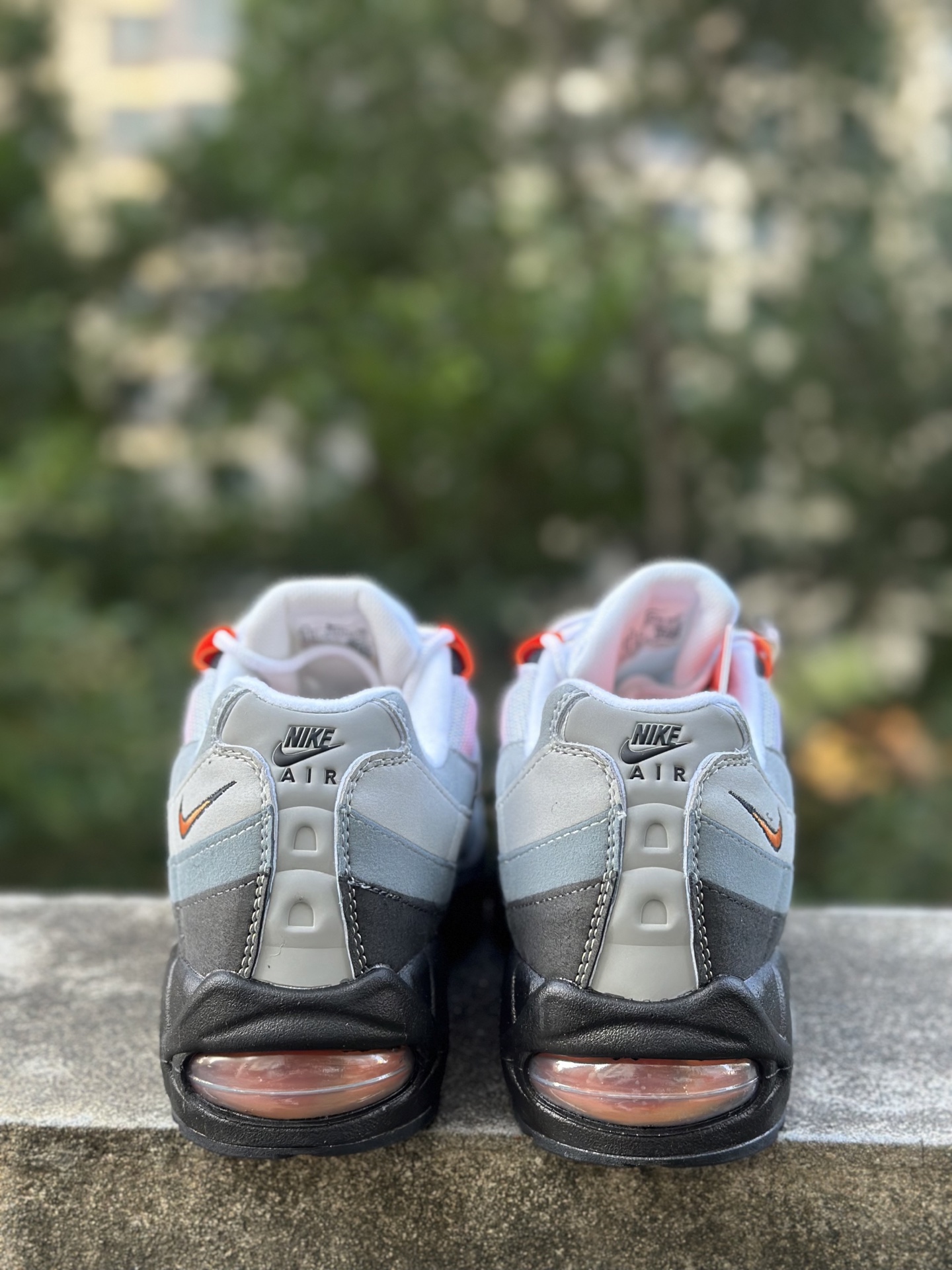 NK Air Max 95 灰红 潮流百搭 气垫缓震慢跑鞋 HM4740-005