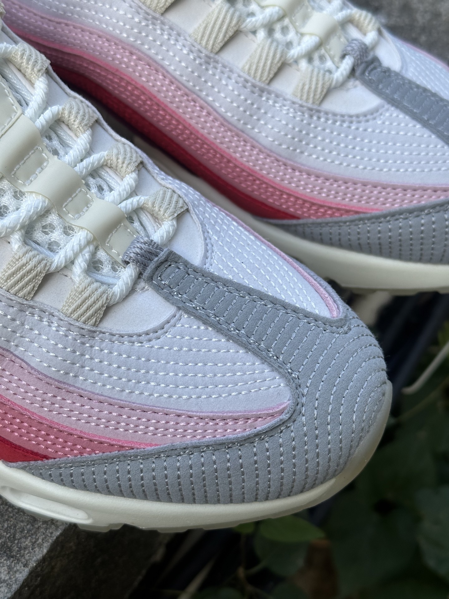 NK Air Max 95 白粉 潮流百搭 气垫缓震慢跑鞋 DM0012-600