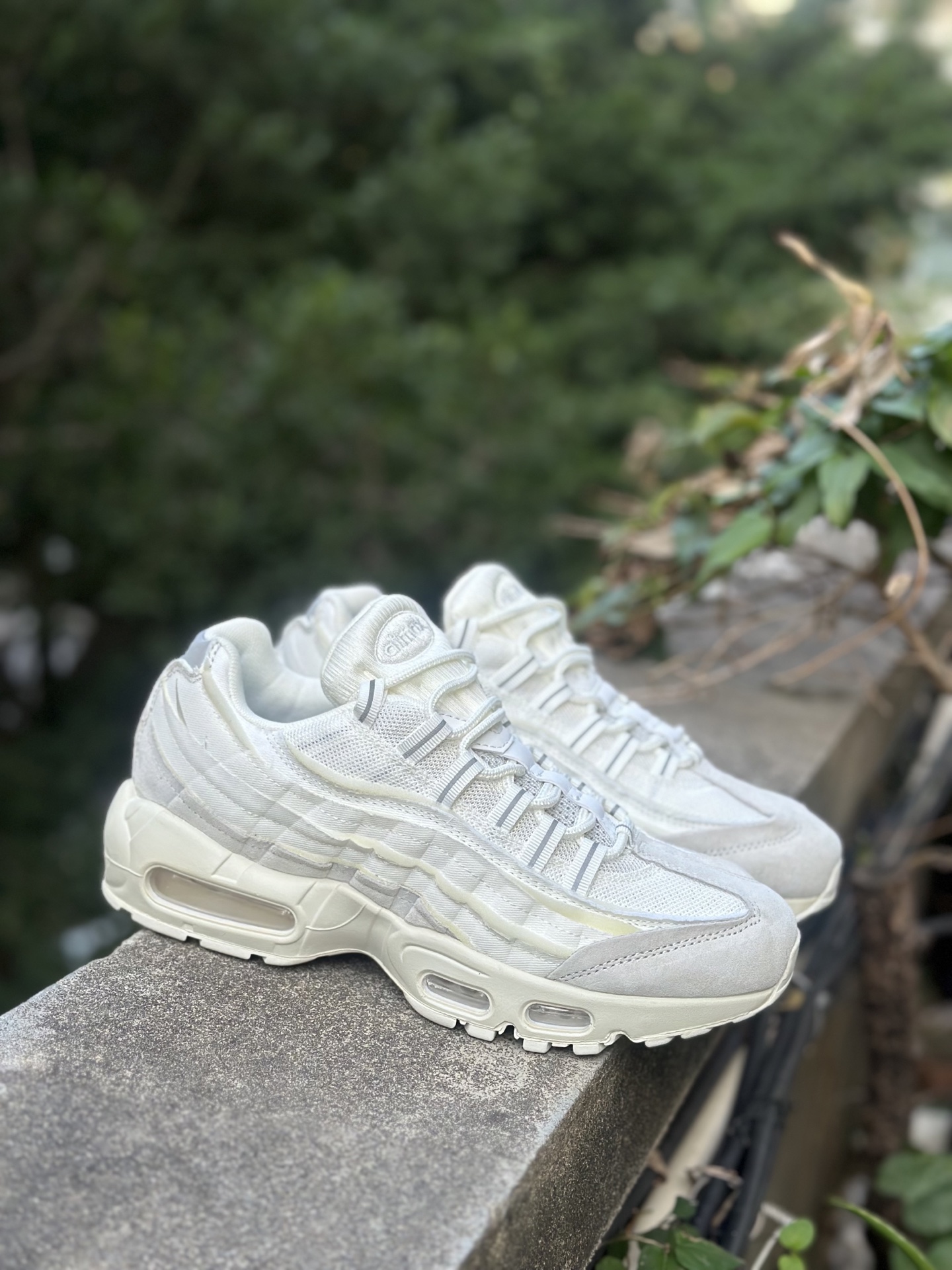 NK Air Max 95 CDG 白色 潮流百搭 气垫缓震慢跑鞋 CU8406-100 NK Air Max 95 CDG 白色 潮流百搭 气垫缓震慢跑鞋 CU8406-100