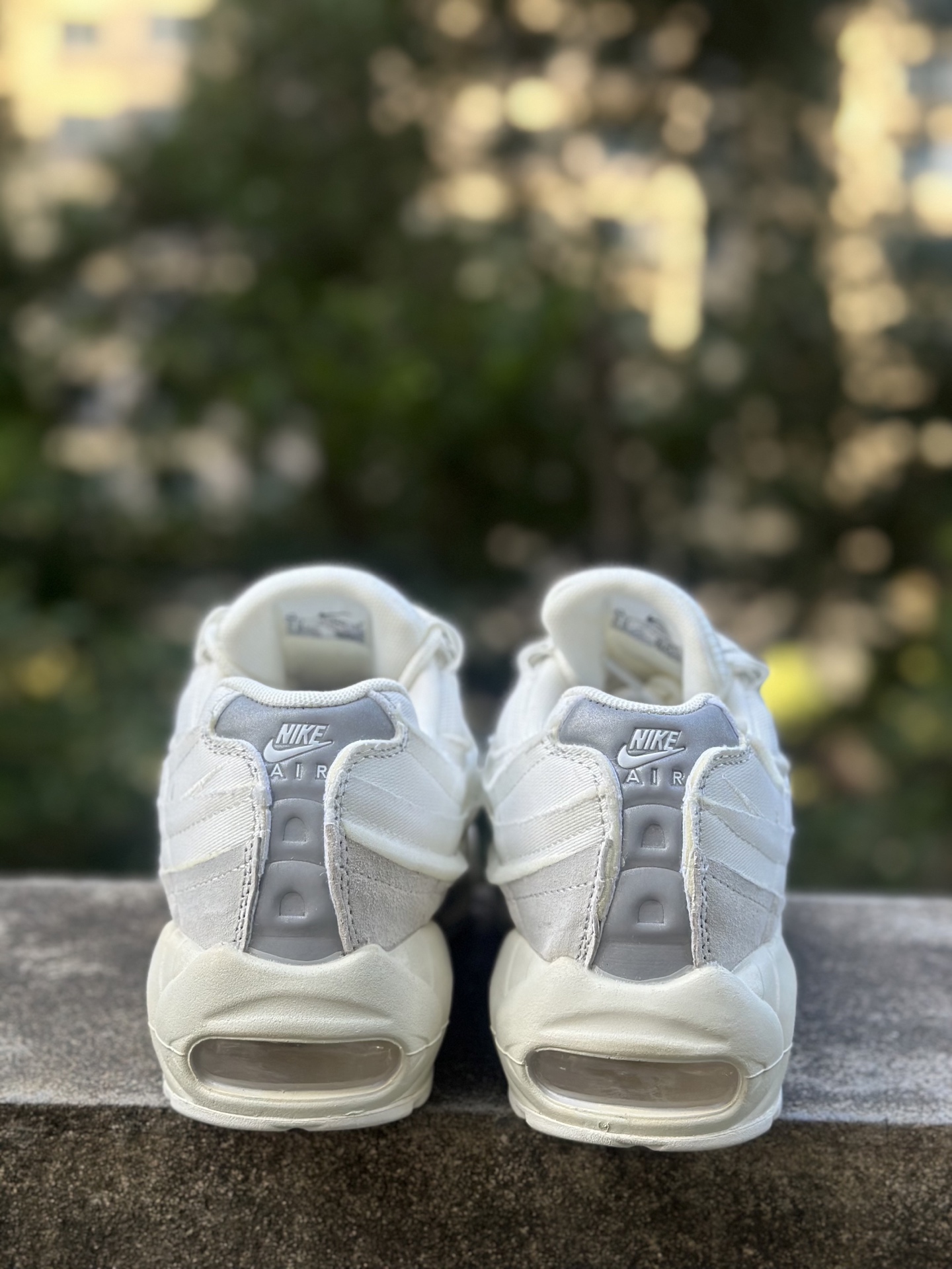 NK Air Max 95 CDG 白色 潮流百搭 气垫缓震慢跑鞋 CU8406-100 NK Air Max 95 CDG 白色 潮流百搭 气垫缓震慢跑鞋 CU8406-100