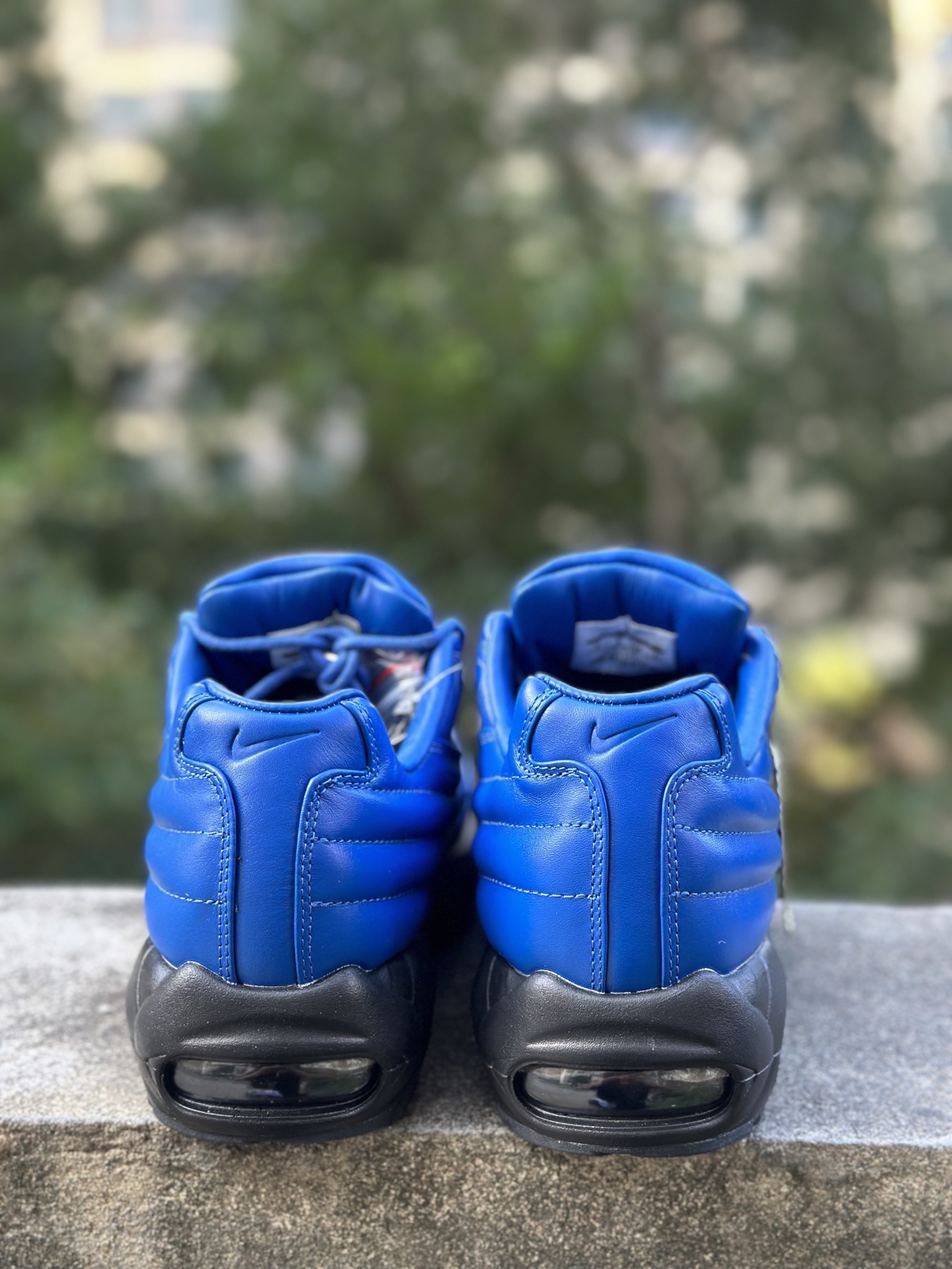 Supreme x NK Air Max 95 Lux 潮流舒适 皮革 低帮跑步鞋 男款 蓝色 潮流百搭 气垫缓震慢跑鞋 CI0999-400