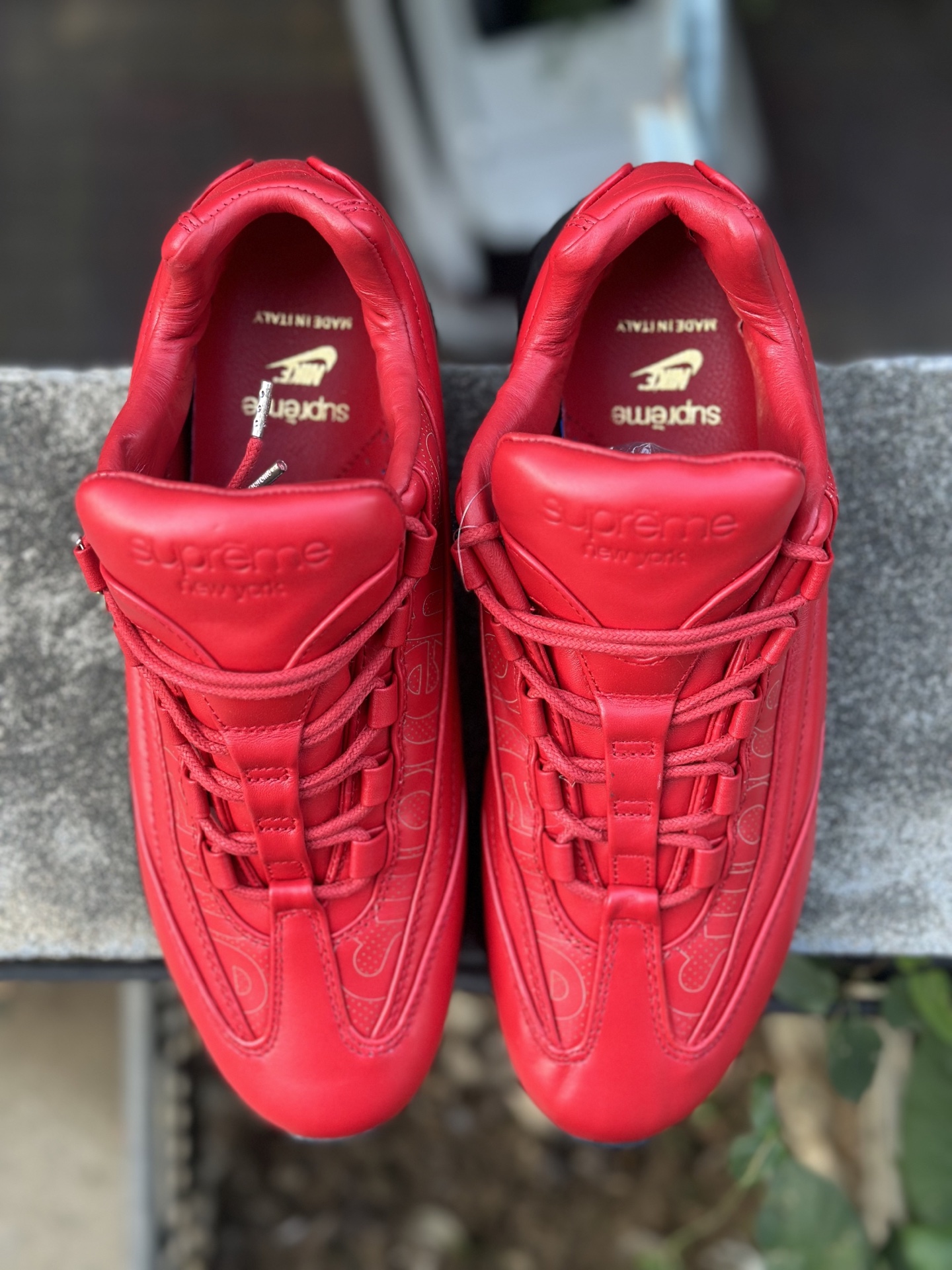 Supreme x NK Air Max 95 Lux 潮流舒适 皮革 低帮跑步鞋 男款 红色 潮流百搭 气垫缓震慢跑鞋 CI0999-600