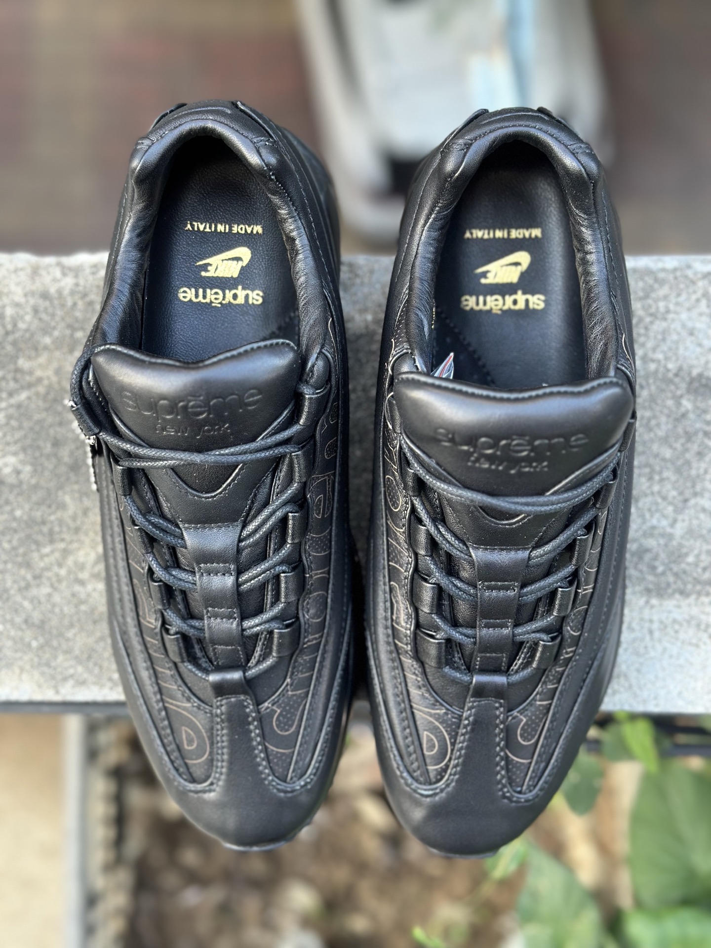 Supreme x NK Air Max 95 Lux 潮流舒适 皮革 低帮跑步鞋 男款 黑色 潮流百搭 气垫缓震慢跑鞋 CI0999-001 Supreme x NK Air Max 95 Lux 潮流舒适 皮革 低帮跑步鞋 男款 黑色 潮流百搭 气垫缓震慢跑鞋 CI0999-001