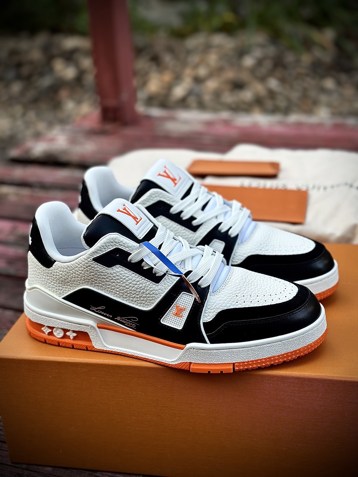 LOUIS VUITTTrainer 牛仔布皮革 休闲 低帮 时尚板鞋