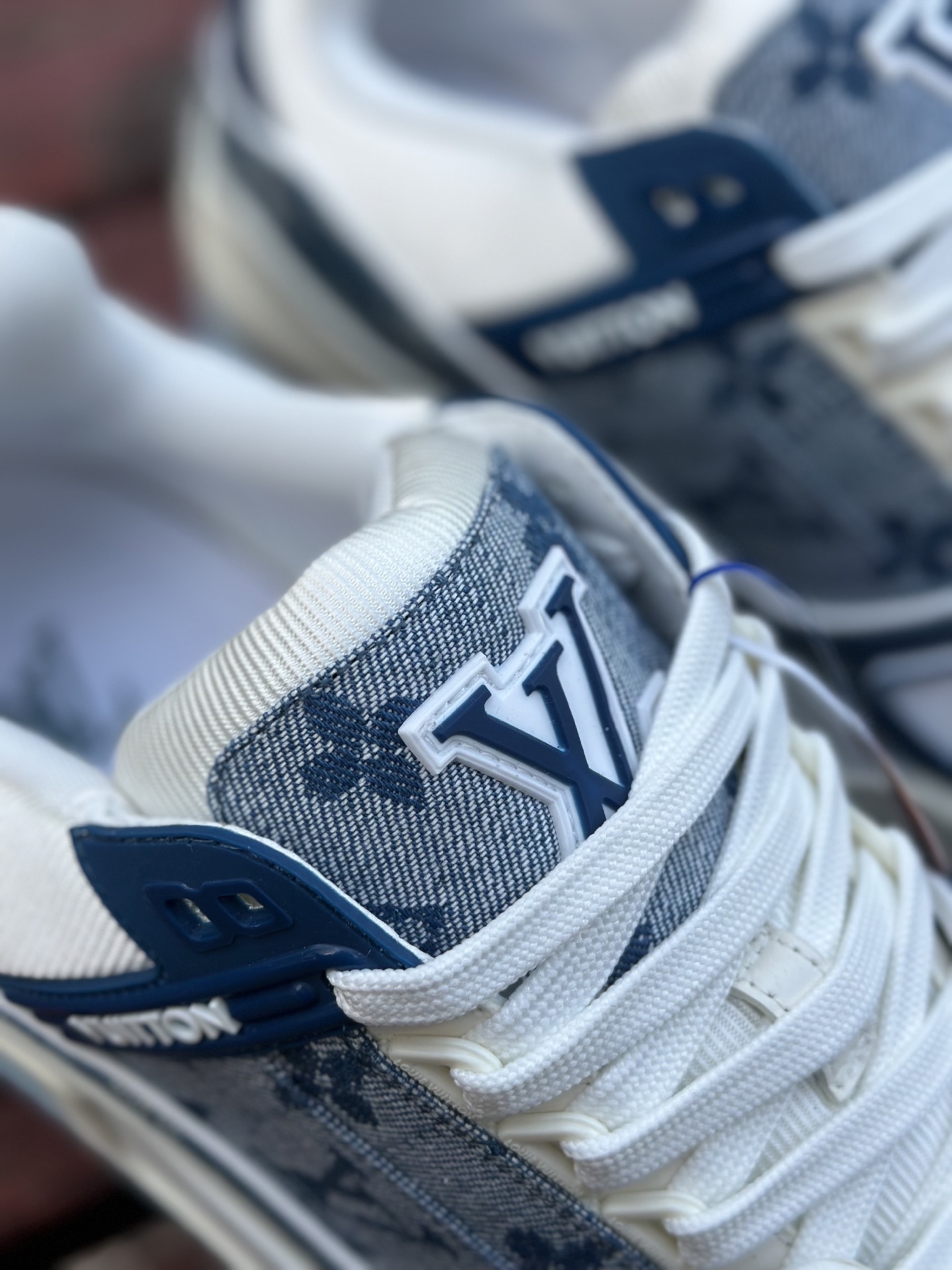 LOUIS VUITTTrainer 牛仔布皮革 休闲 低帮 时尚板鞋