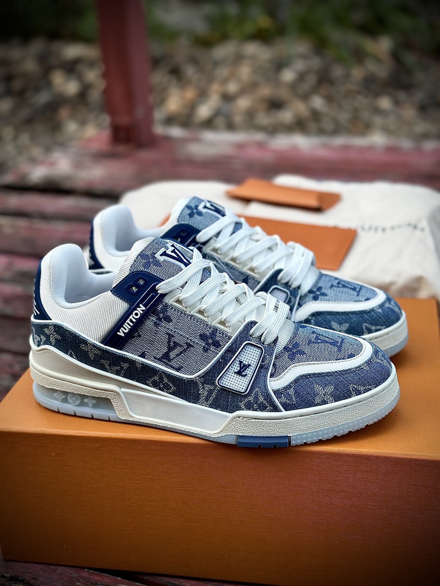 LOUIS VUITTTrainer 牛仔布皮革 休闲 低帮 时尚板鞋