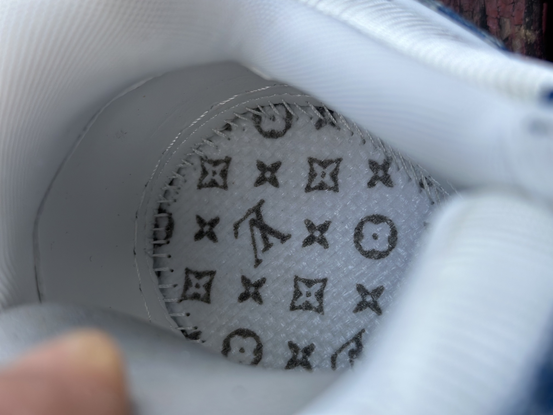 LOUIS VUITTTrainer 牛仔布皮革 休闲 低帮 时尚板鞋