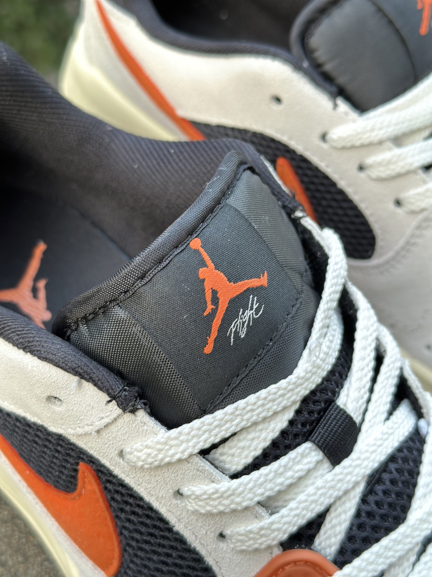 Jordan CMFT Era Chicago 柔软舒适 防滑耐磨 低帮 生活休闲鞋 黑橙