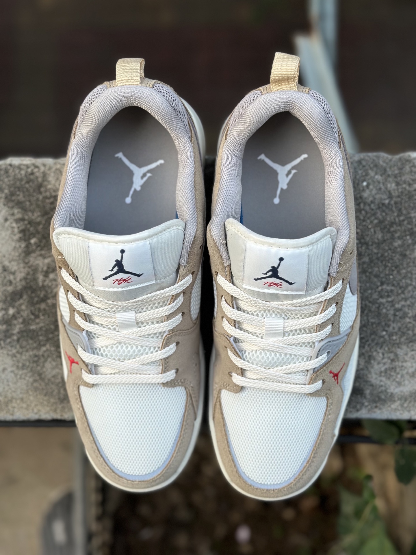 Jordan CMFT Era Chicago 柔软舒适 防滑耐磨 低帮 生活休闲鞋 卡其 Jordan CMFT Era Chicago 柔软舒适 防滑耐磨 低帮 生活休闲鞋 卡其