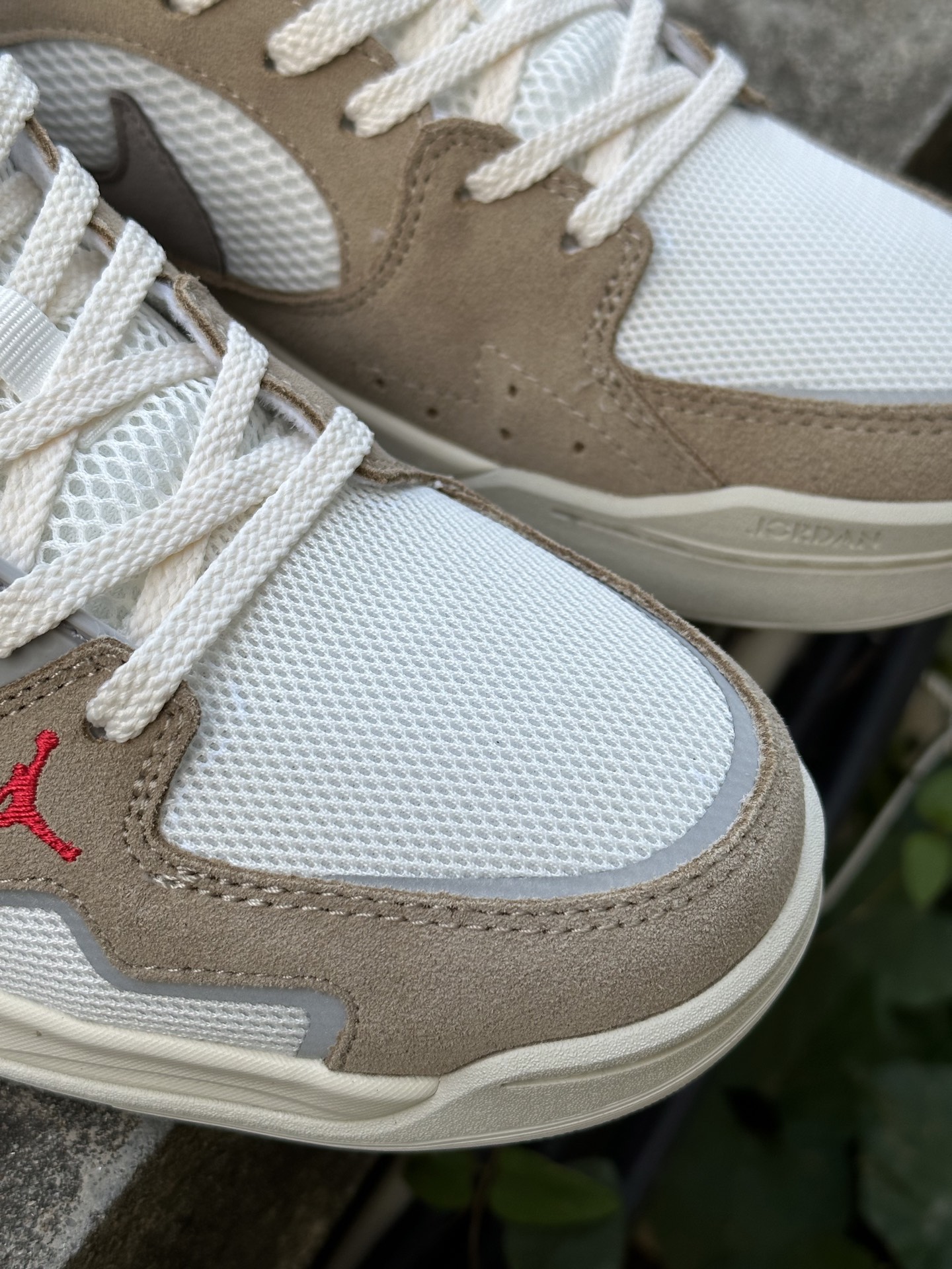 Jordan CMFT Era Chicago 柔软舒适 防滑耐磨 低帮 生活休闲鞋 卡其 Jordan CMFT Era Chicago 柔软舒适 防滑耐磨 低帮 生活休闲鞋 卡其