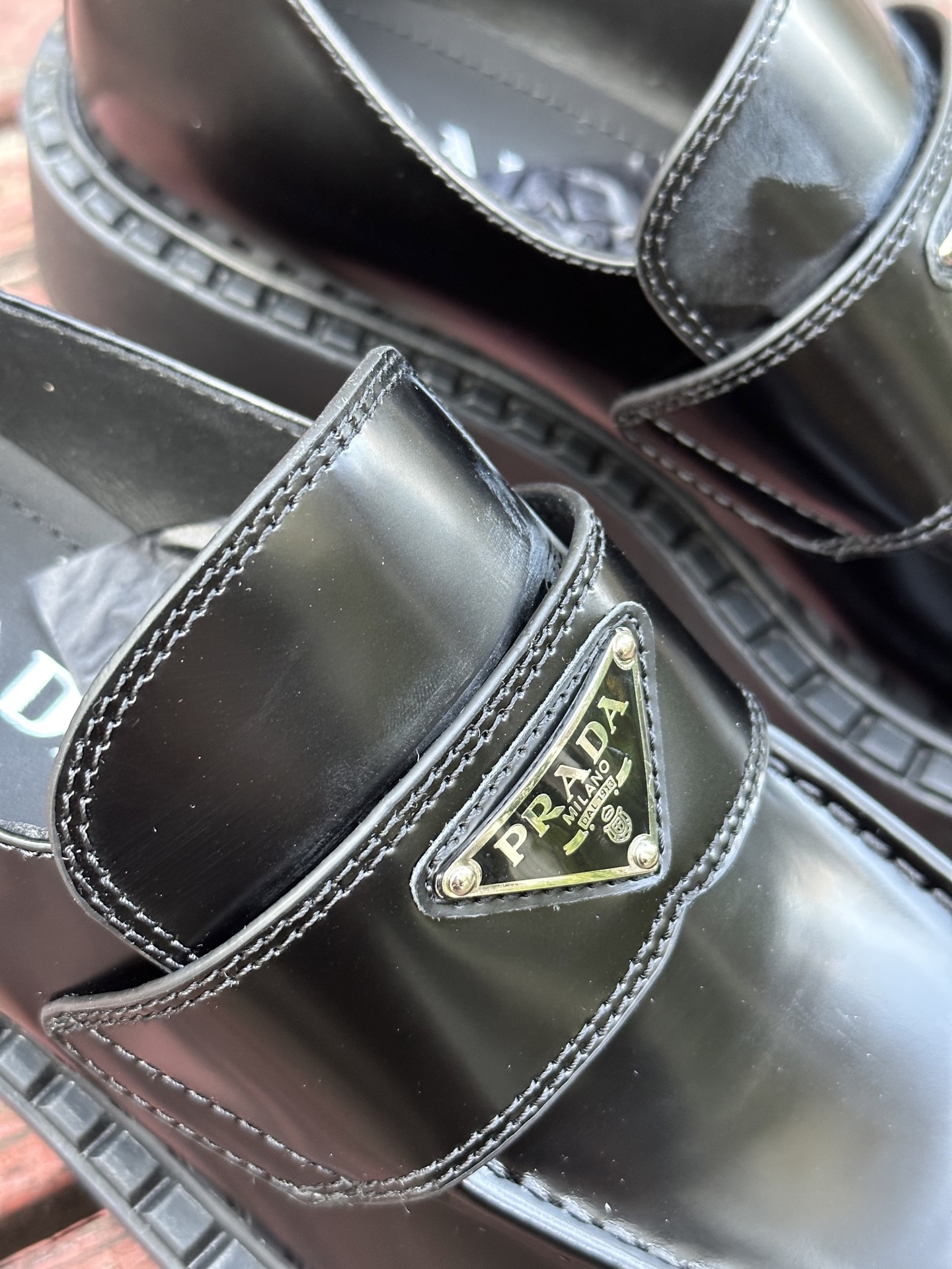 PRADA普拉达 松糕底 三角标乐福鞋 PRADA普拉达 松糕底 三角标乐福鞋