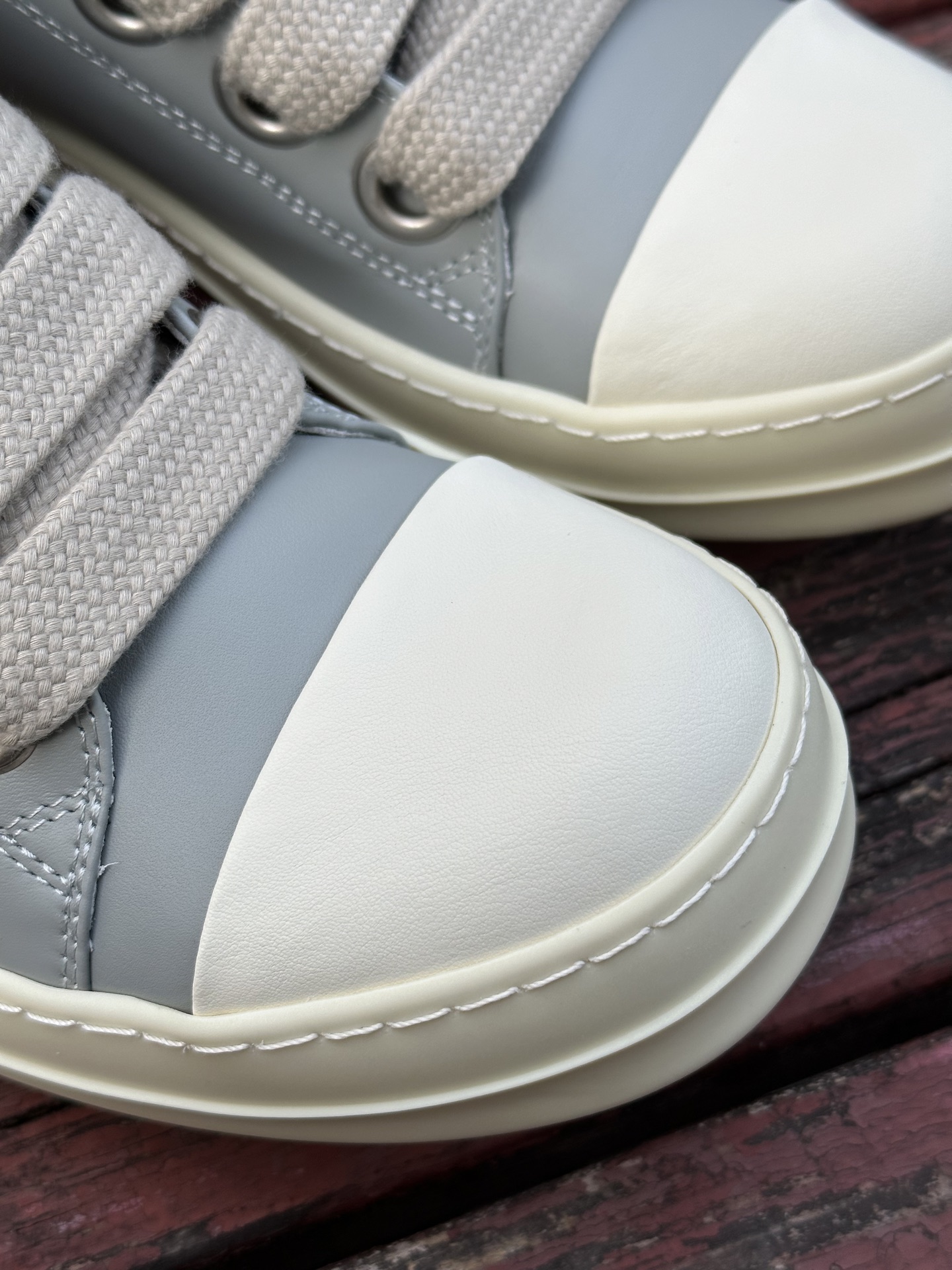 RICK OWENS/RO Jumbo 牛皮 鲨鱼齿缓震鞋底 圆头系带 低帮 板鞋