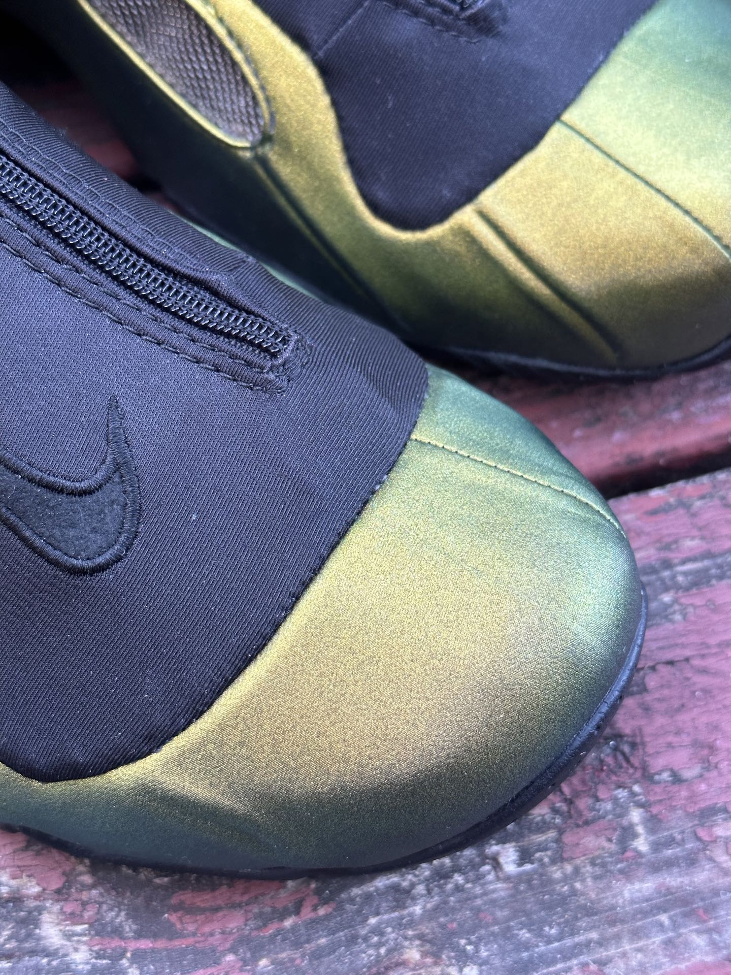 莞顶Nike Air Flightposite One”Carbon Fiber”飞行风一代系列中帮休闲运动文化篮球鞋 FV5582-700 莞顶Nike Air Flightposite One”Carbon Fiber”飞行风一代系列中帮休闲运动文化篮球鞋 FV5582-700