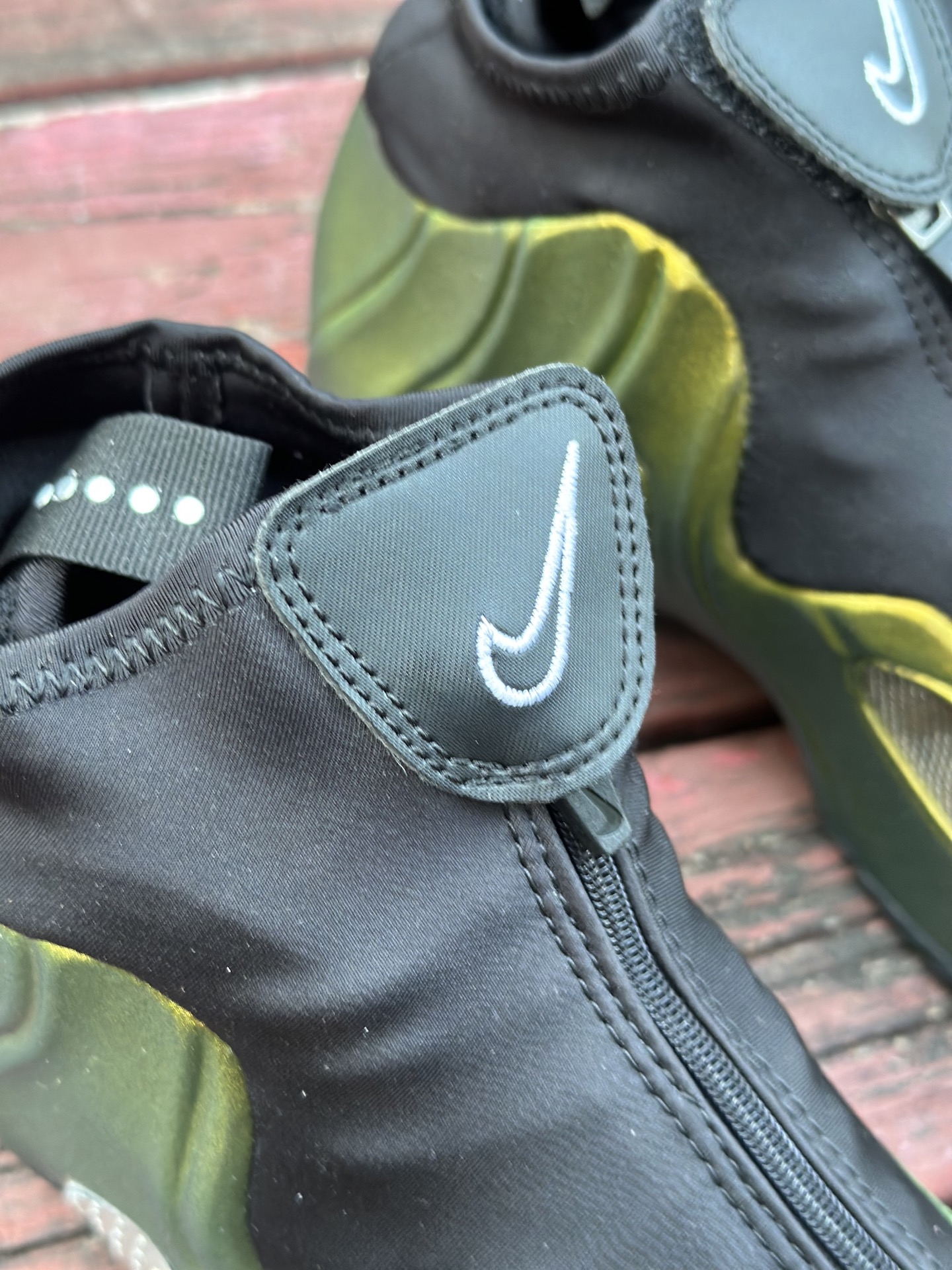 莞顶Nike Air Flightposite One”Carbon Fiber”飞行风一代系列中帮休闲运动文化篮球鞋 FV5582-700 莞顶Nike Air Flightposite One”Carbon Fiber”飞行风一代系列中帮休闲运动文化篮球鞋 FV5582-700