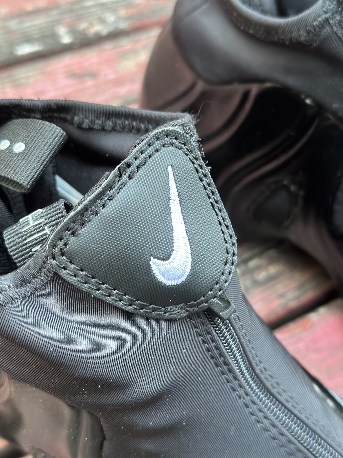 480 莞顶Nike Air Flightposite One”Carbon Fiber”飞行风一代系列中帮休闲运动文化篮球鞋碳板风 642307-001-Chinese UA Cheap High Quatity Brand Clothes Bags handbags Sneakers wholesale wholesaler seller from China Factory suppliers Fashion Clothing Shoes best Quality Beautiful Price 480 莞顶Nike Air Flightposite One”Carbon Fiber”飞行风一代系列中帮休闲运动文化篮球鞋碳板风 642307-001