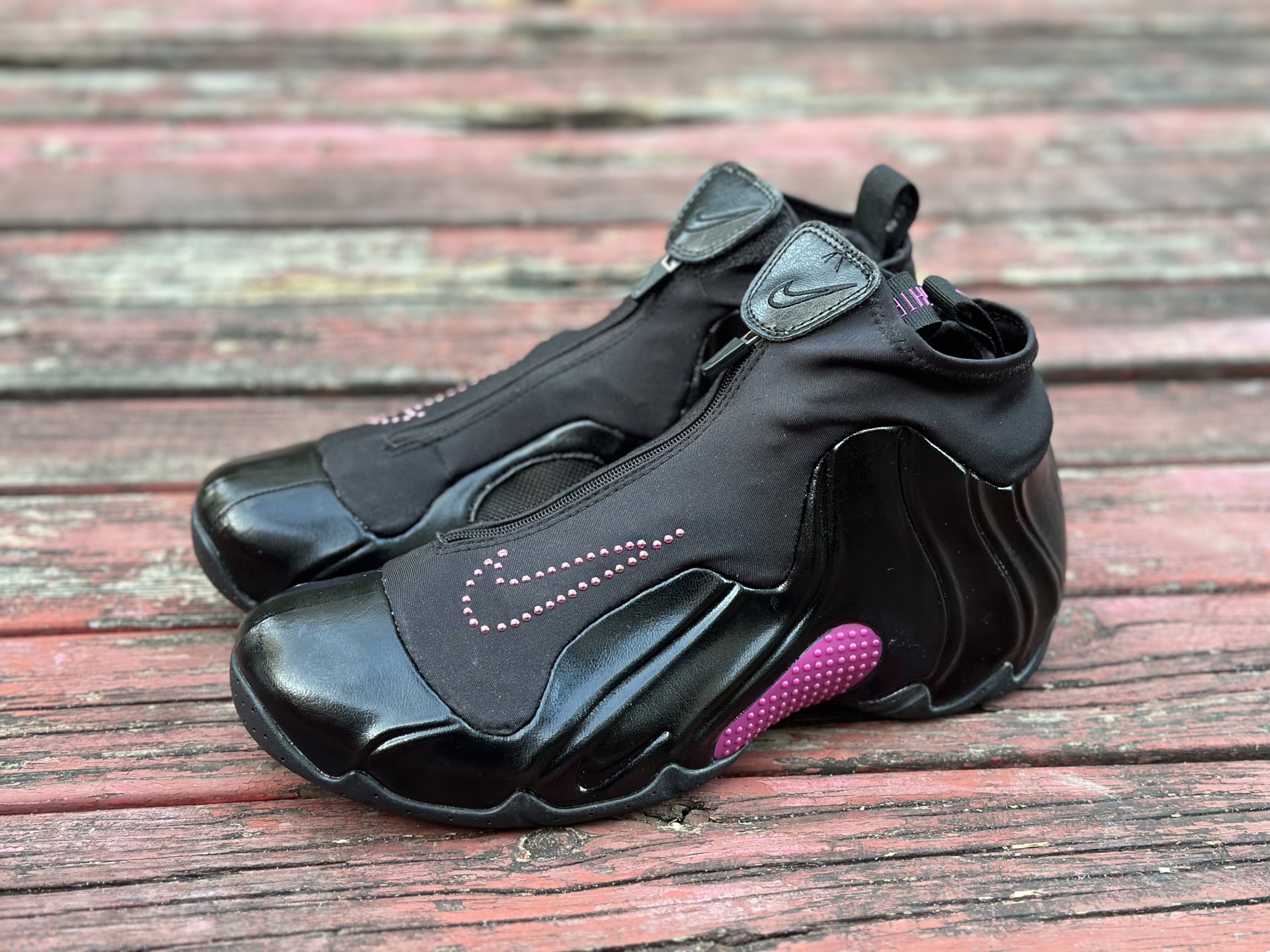莞顶Nike Air Flightposite One”Carbon Fiber”飞行风一代系列中帮休闲运动文化篮球鞋黑粉 345826-001 莞顶Nike Air Flightposite One”Carbon Fiber”飞行风一代系列中帮休闲运动文化篮球鞋黑粉 345826-001