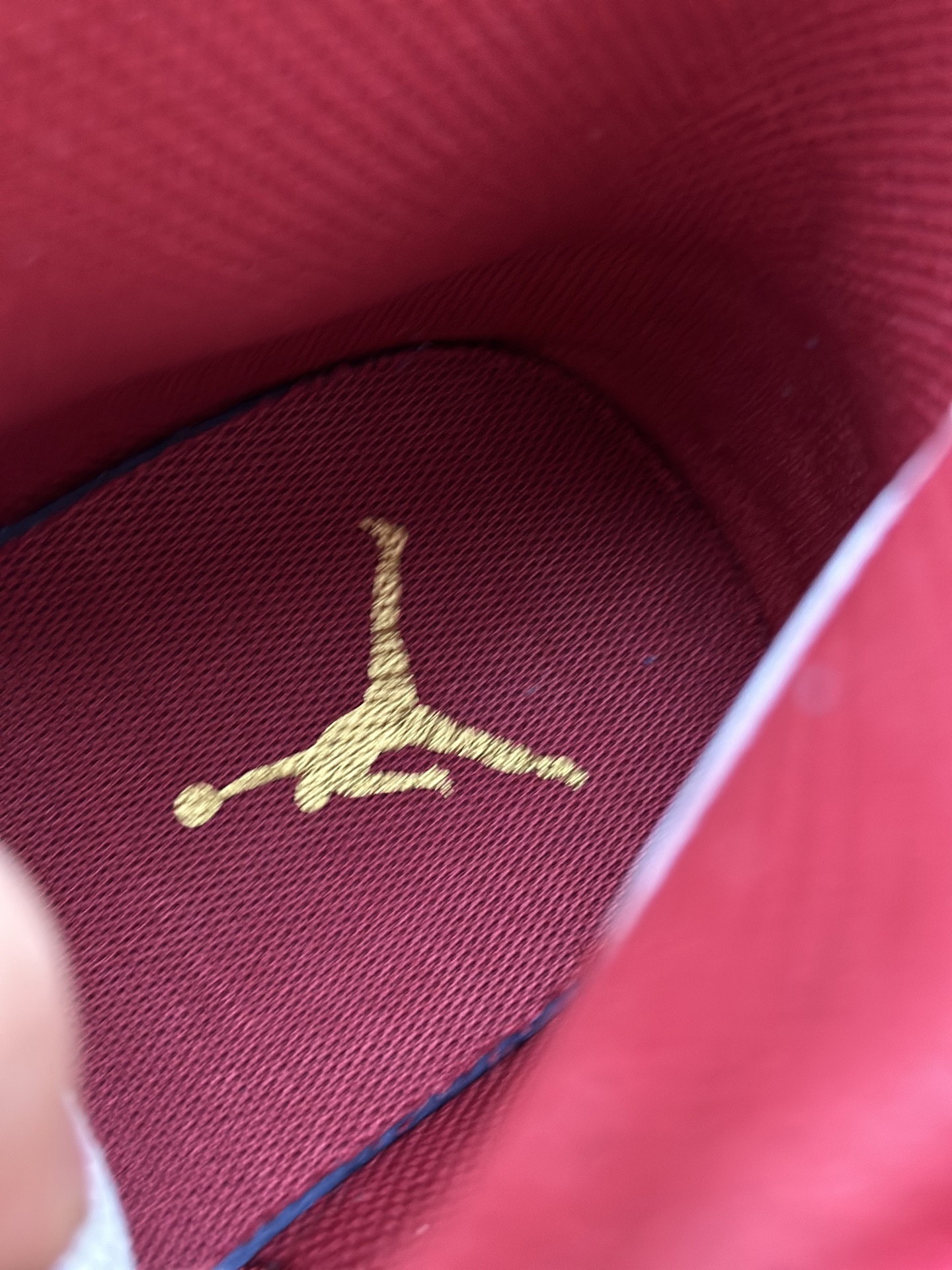 Air Jordan Legacy 312 马年 最强高邦三合一 有着交错结合的设计 IQ9785-161
