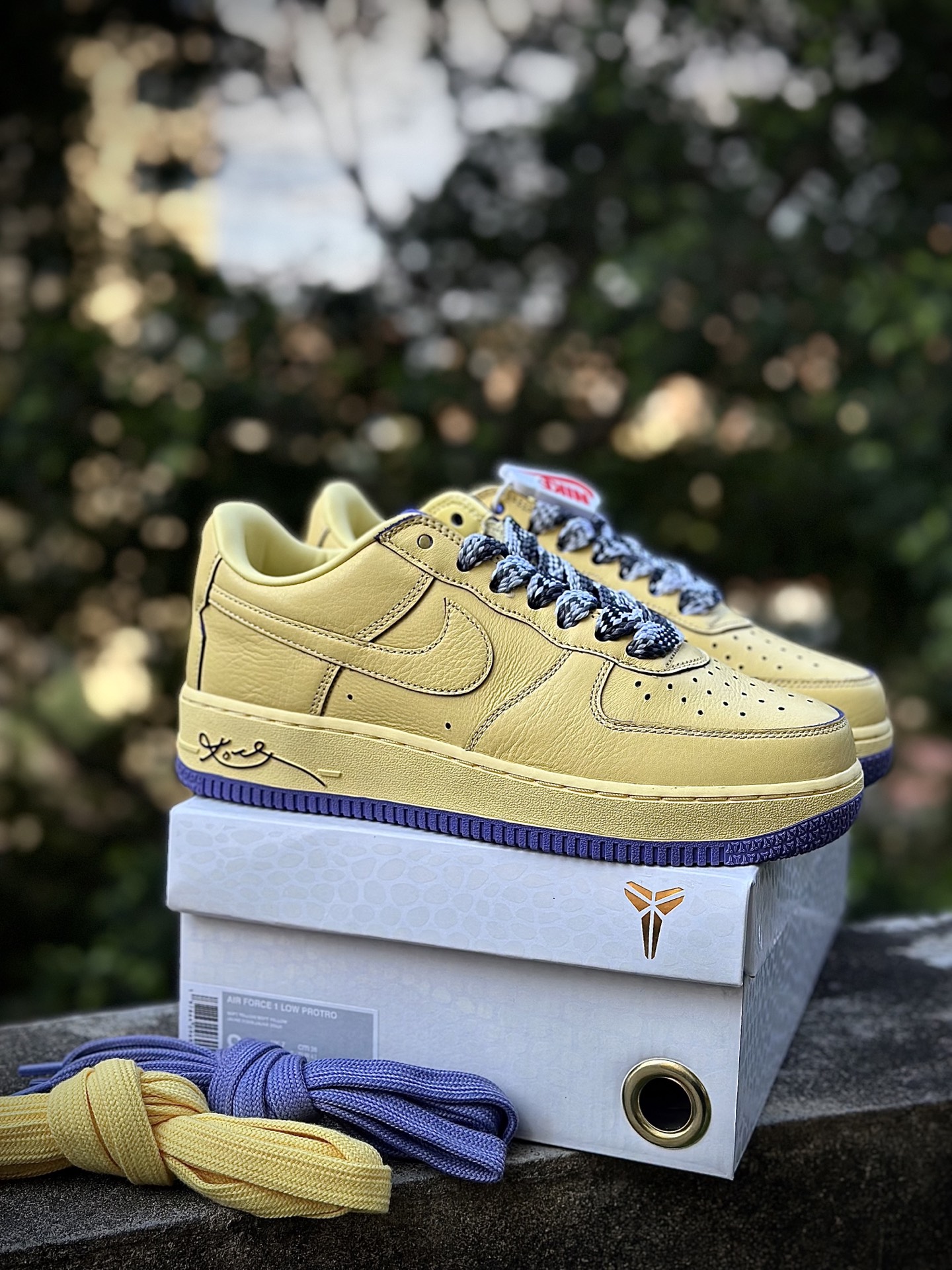 X10Nike Air Force 1 Low Kobe 舒适 透气 低帮 板鞋 黄色 HV9408-700 X10Nike Air Force 1 Low Kobe 舒适 透气 低帮 板鞋 黄色 HV9408-700