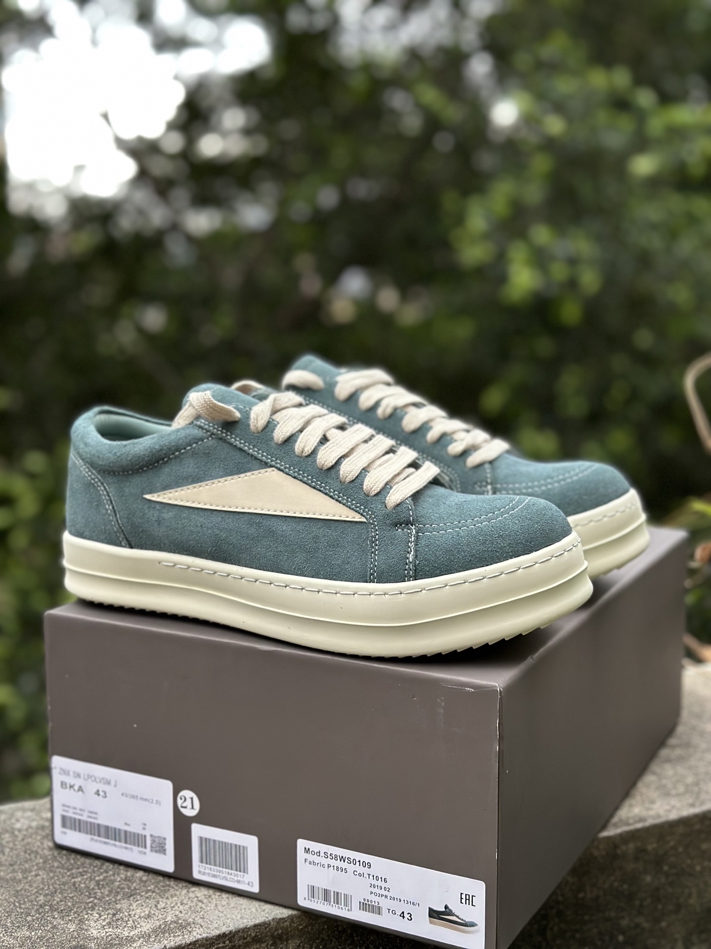 Rick Owens DRKSHDW 瑞克欧文斯RO 墨玉 圆头系带低帮板鞋-Top High Quatity Cheap Sneakers Fashion Clothing Clothes Bags handbags Shoes of all Brand wholesale With The best Quality And Beautiful Price from China Factory Chinese suppliers wholesaler seller Rick Owens DRKSHDW 瑞克欧文斯RO 墨玉 圆头系带低帮板鞋