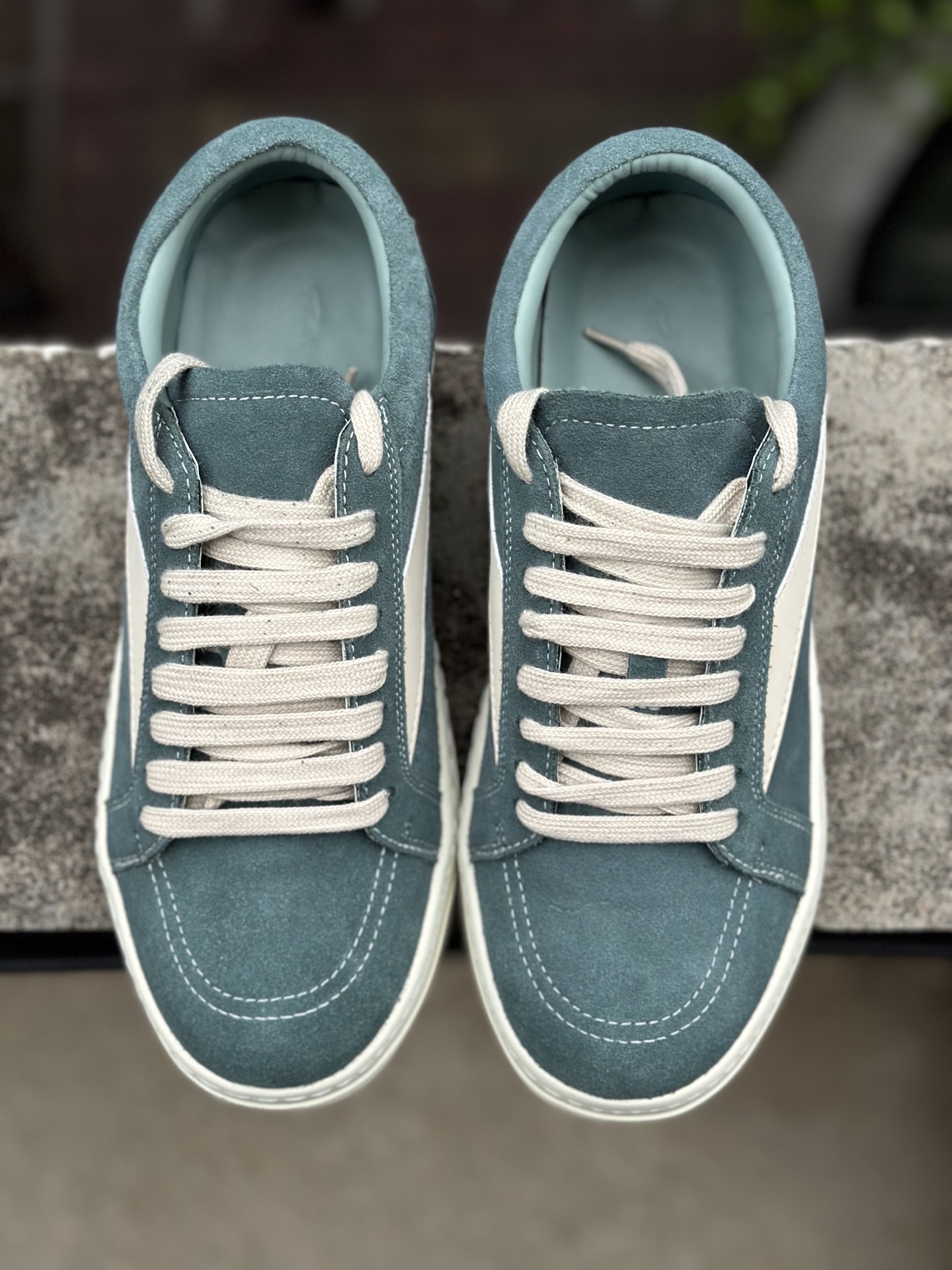 Rick Owens DRKSHDW 瑞克欧文斯RO 墨玉 圆头系带低帮板鞋-Top High Quatity Cheap Sneakers Fashion Clothing Clothes Bags handbags Shoes of all Brand wholesale With The best Quality And Beautiful Price from China Factory Chinese suppliers wholesaler seller Rick Owens DRKSHDW 瑞克欧文斯RO 墨玉 圆头系带低帮板鞋