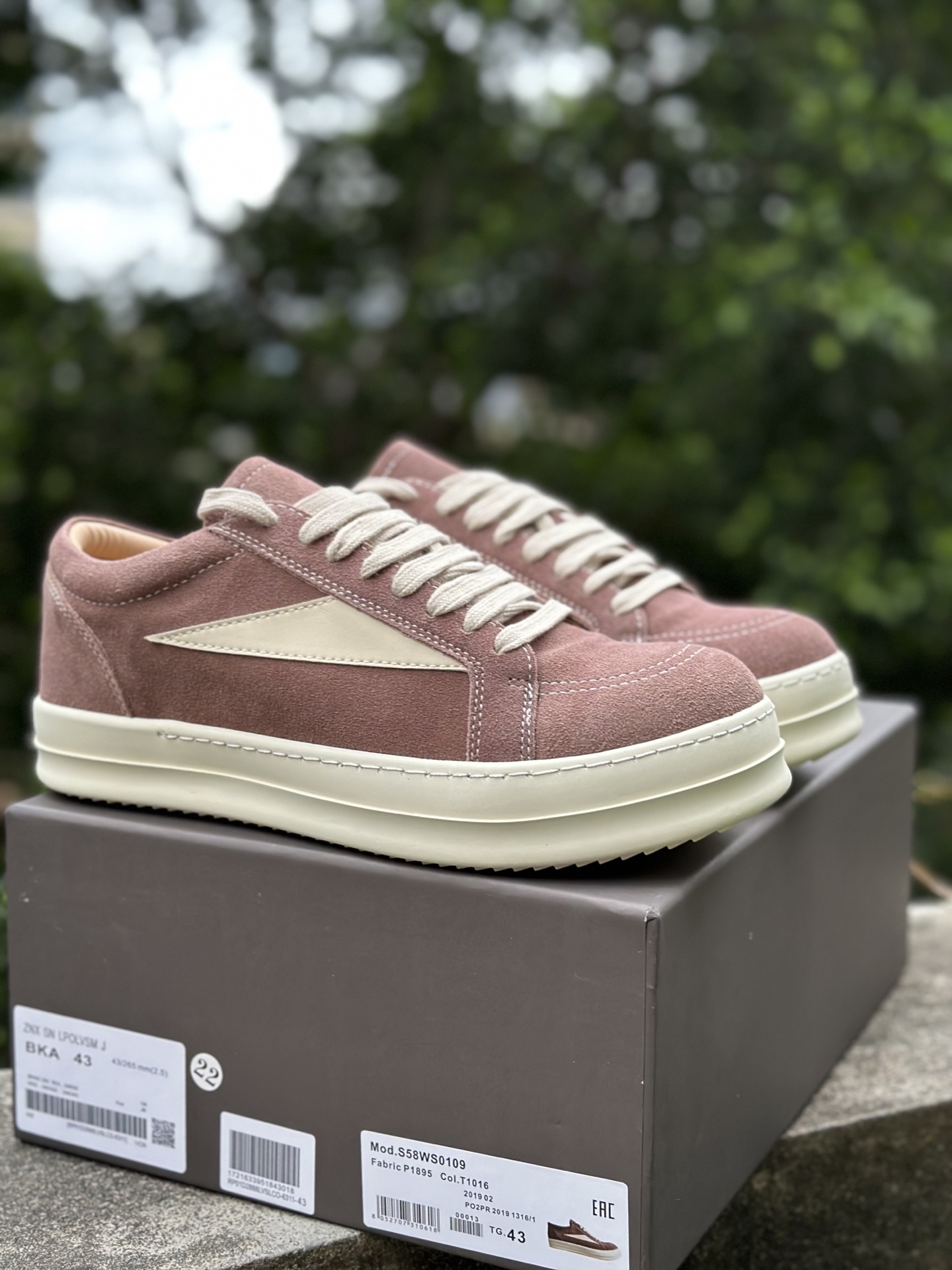 Rick Owens DRKSHDW 瑞克欧文斯RO 太妃棕 圆头系带低帮板鞋-Top High Quatity Cheap Sneakers Fashion Clothing Clothes Bags handbags Shoes of all Brand wholesale With The best Quality And Beautiful Price from China Factory Chinese suppliers wholesaler seller Rick Owens DRKSHDW 瑞克欧文斯RO 太妃棕 圆头系带低帮板鞋