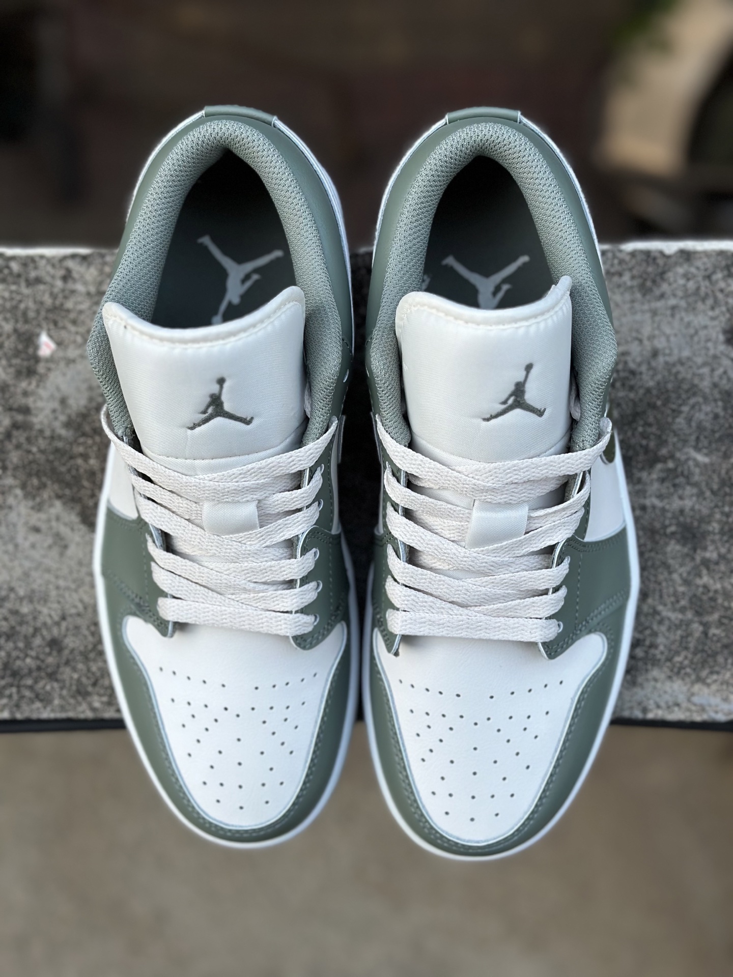 200 Air Jordan 1 Low ”Method of Make” AJ1 乔1低帮文化休闲鞋 553558-300 绿白-Chinese UA Cheap High Quatity Brand Clothes Bags handbags Sneakers wholesale wholesaler seller from China Factory suppliers Fashion Clothing Shoes best Quality Beautiful Price 200 Air Jordan 1 Low ”Method of Make” AJ1 乔1低帮文化休闲鞋 553558-300 绿白