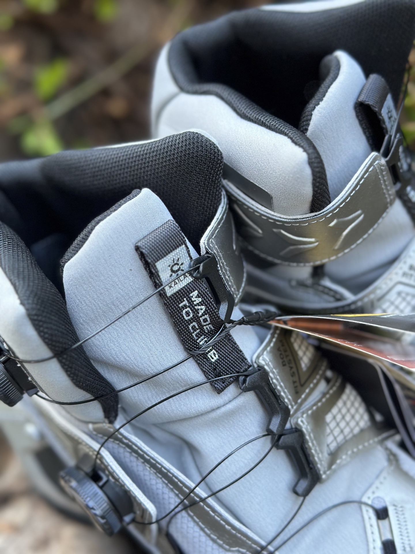 凯乐石KAILAS YAN GTX HIGH 运动户外 舒适时尚 防滑防水透气 高帮登山徒步鞋 KS243-Top High Quatity Cheap Sneakers Fashion Clothing Clothes Bags handbags Shoes of all Brand wholesale With The best Quality And Beautiful Price from China Factory Chinese suppliers wholesaler seller 凯乐石KAILAS YAN GTX HIGH 运动户外 舒适时尚 防滑防水透气 高帮登山徒步鞋 KS243
