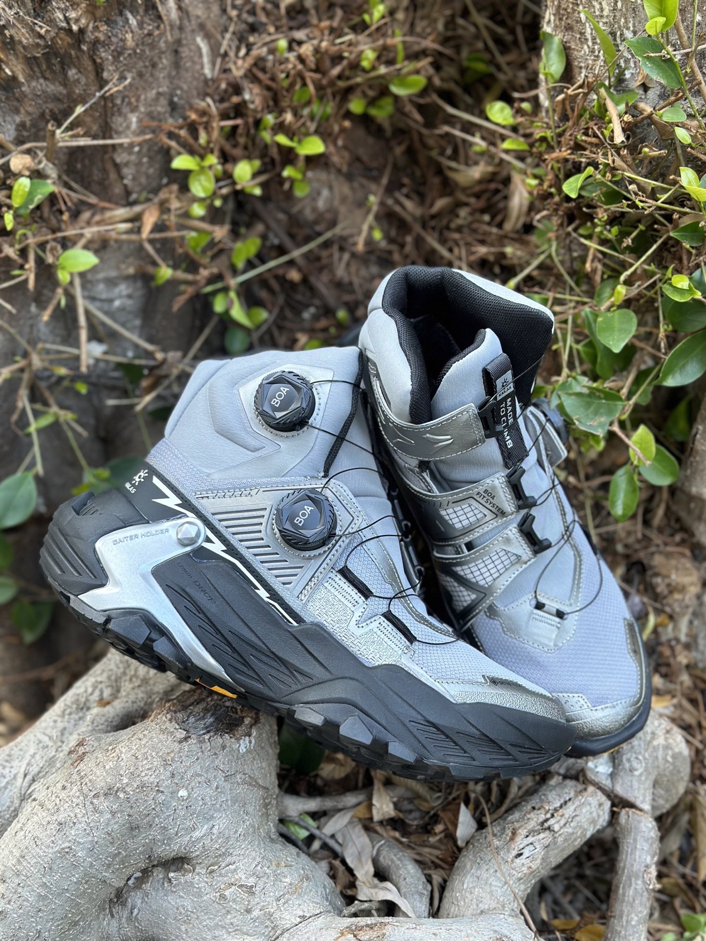 凯乐石KAILAS YAN GTX HIGH 运动户外 舒适时尚 防滑防水透气 高帮登山徒步鞋 KS243-Top High Quatity Cheap Sneakers Fashion Clothing Clothes Bags handbags Shoes of all Brand wholesale With The best Quality And Beautiful Price from China Factory Chinese suppliers wholesaler seller 凯乐石KAILAS YAN GTX HIGH 运动户外 舒适时尚 防滑防水透气 高帮登山徒步鞋 KS243