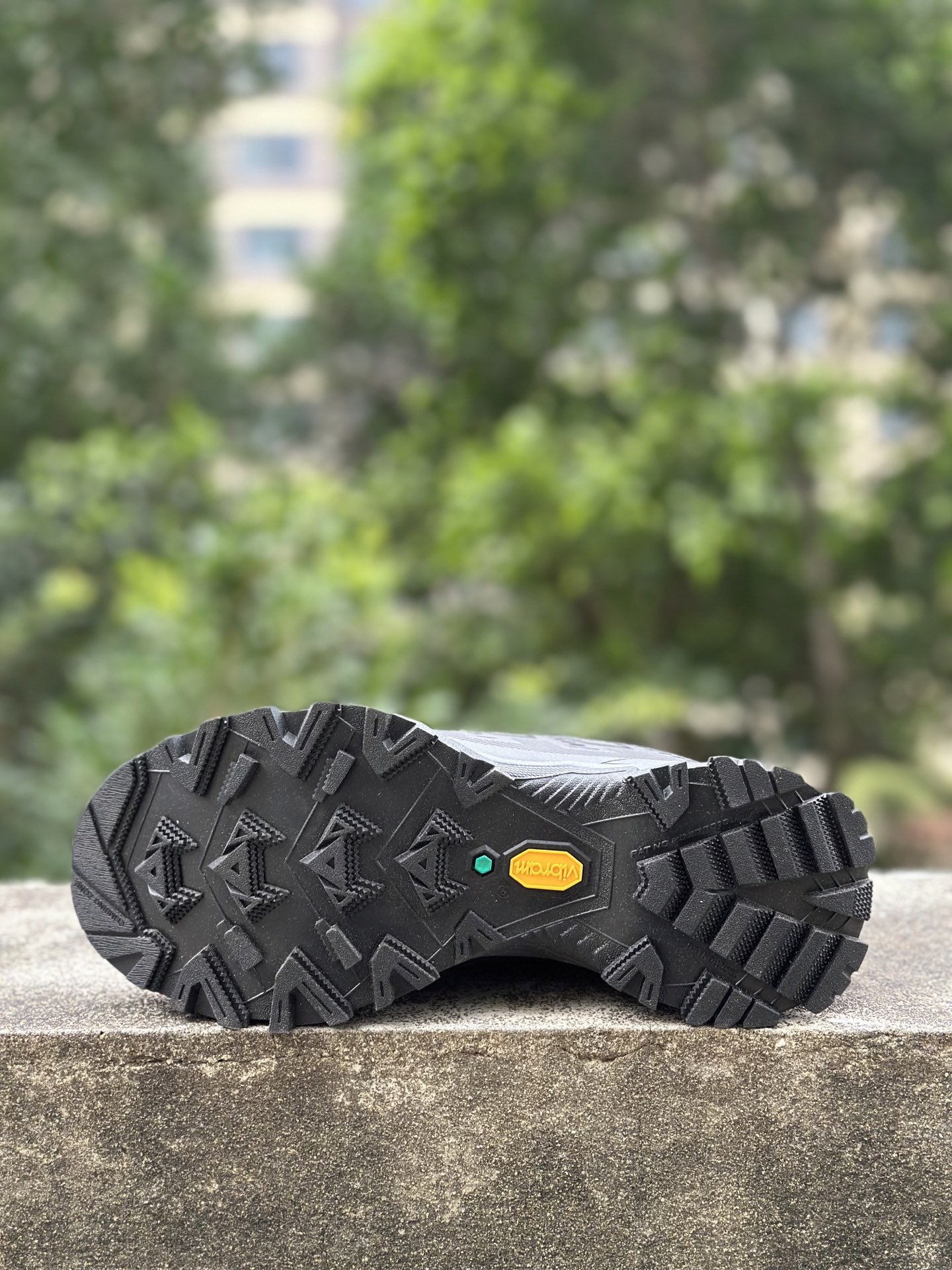 TOP版本 凯乐石KAILAS 远征5 FLT 舒适简约经典登山 防滑耐磨防水 低帮 徒步鞋 墨黑 KS2512119-170-Top High Quatity Cheap Sneakers Fashion Clothing Clothes Bags handbags Shoes of all Brand wholesale With The best Quality And Beautiful Price from China Factory Chinese suppliers wholesaler seller TOP版本 凯乐石KAILAS 远征5 FLT 舒适简约经典登山 防滑耐磨防水 低帮 徒步鞋 墨黑 KS2512119-170