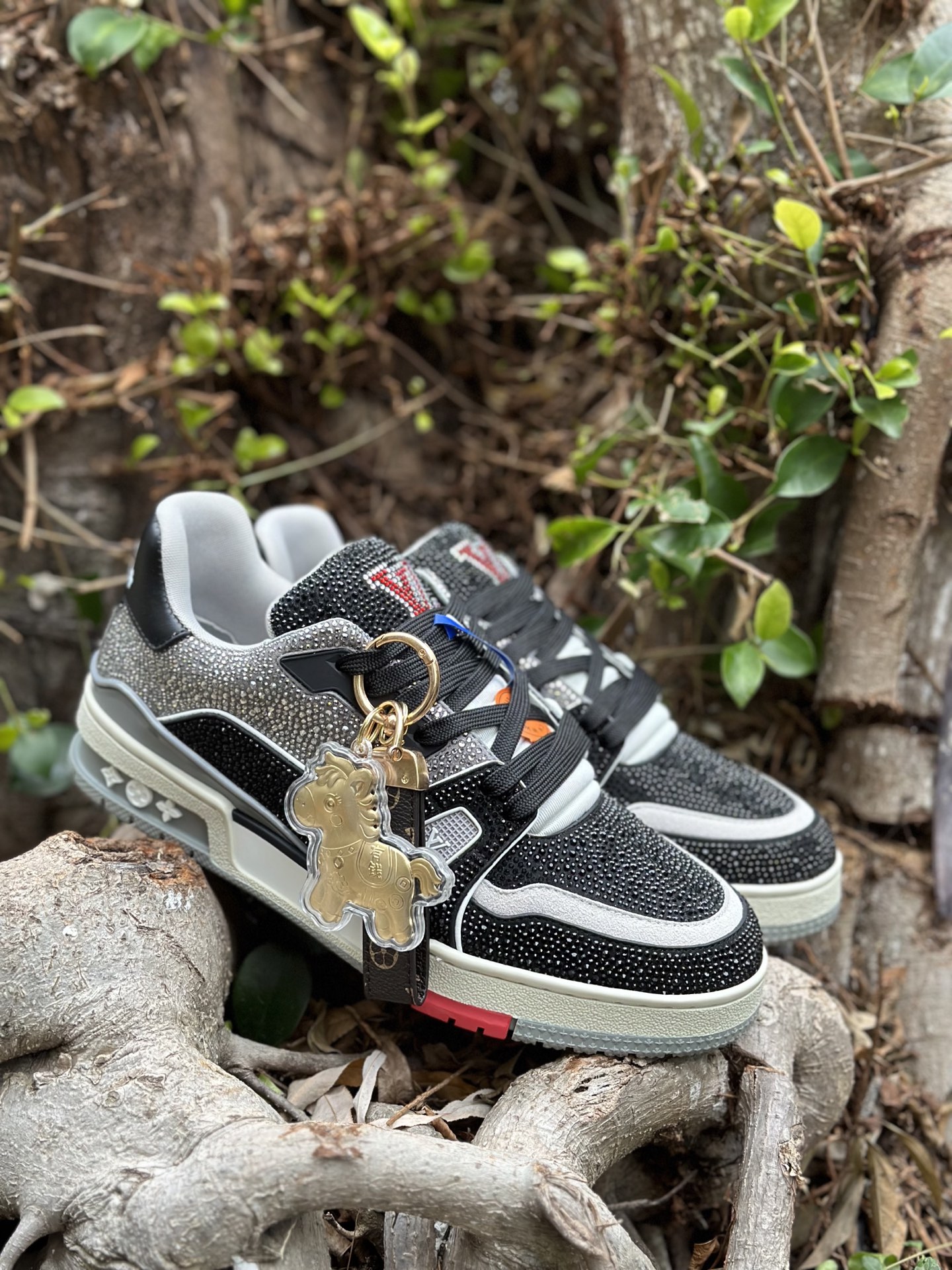 _dxe9s71Ejn9NqWtIY6uUpfNvVpMPC9nJYpfC7Gg