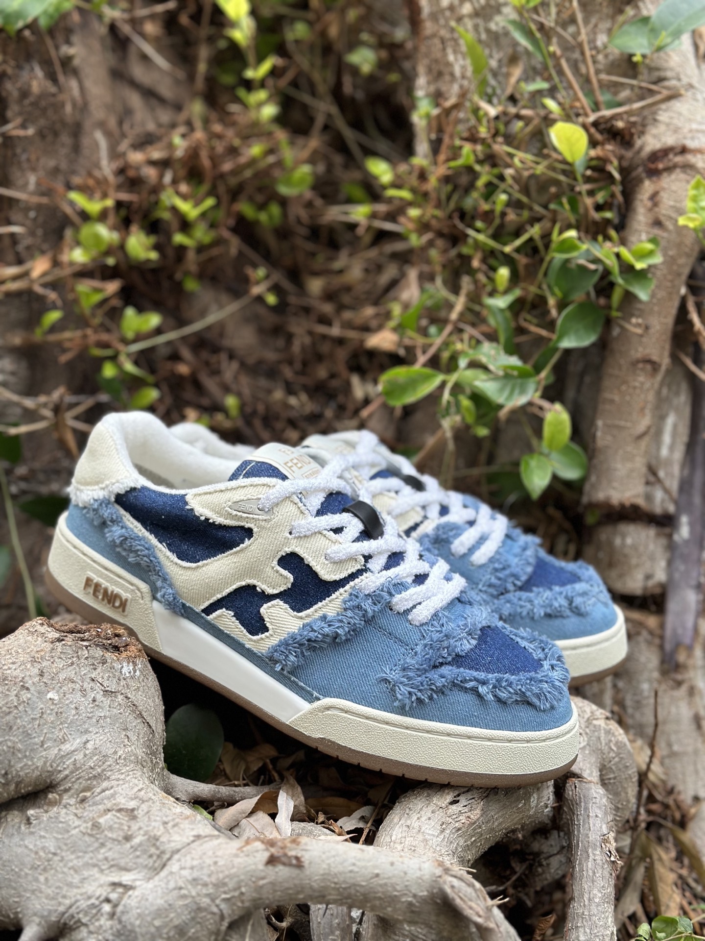 _d-e9sOrramHuJdfhhNrSWUWjY2PiMVR-nc9BaZA