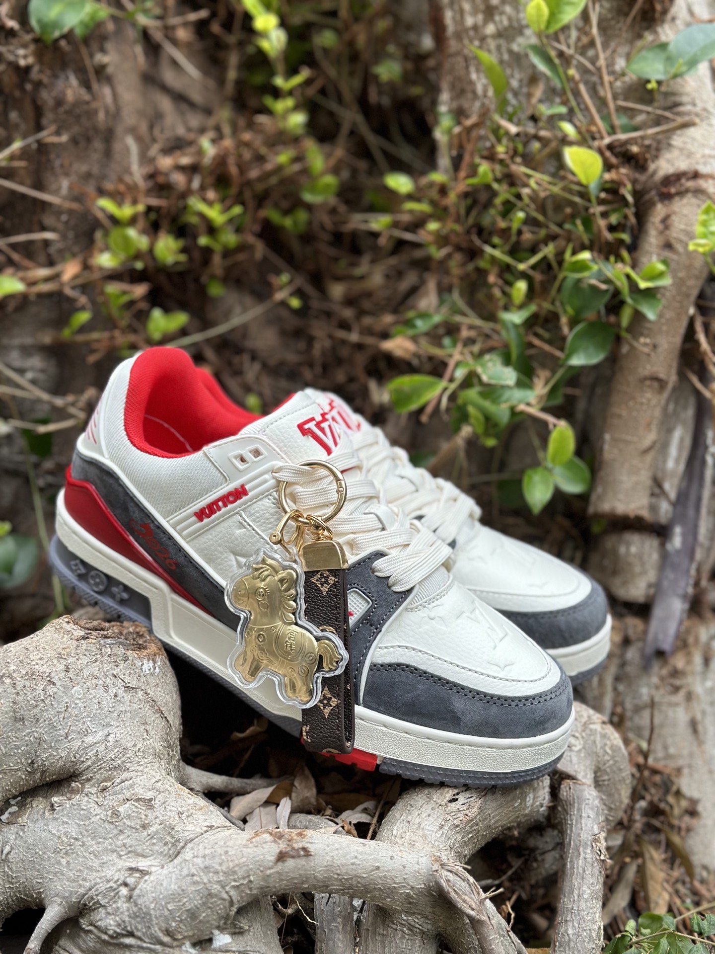 LOUIS VUITTON Trainer Maxi 路易威登 LV厚底板鞋 LOUIS VUITTON Trainer Maxi 路易威登 LV厚底板鞋