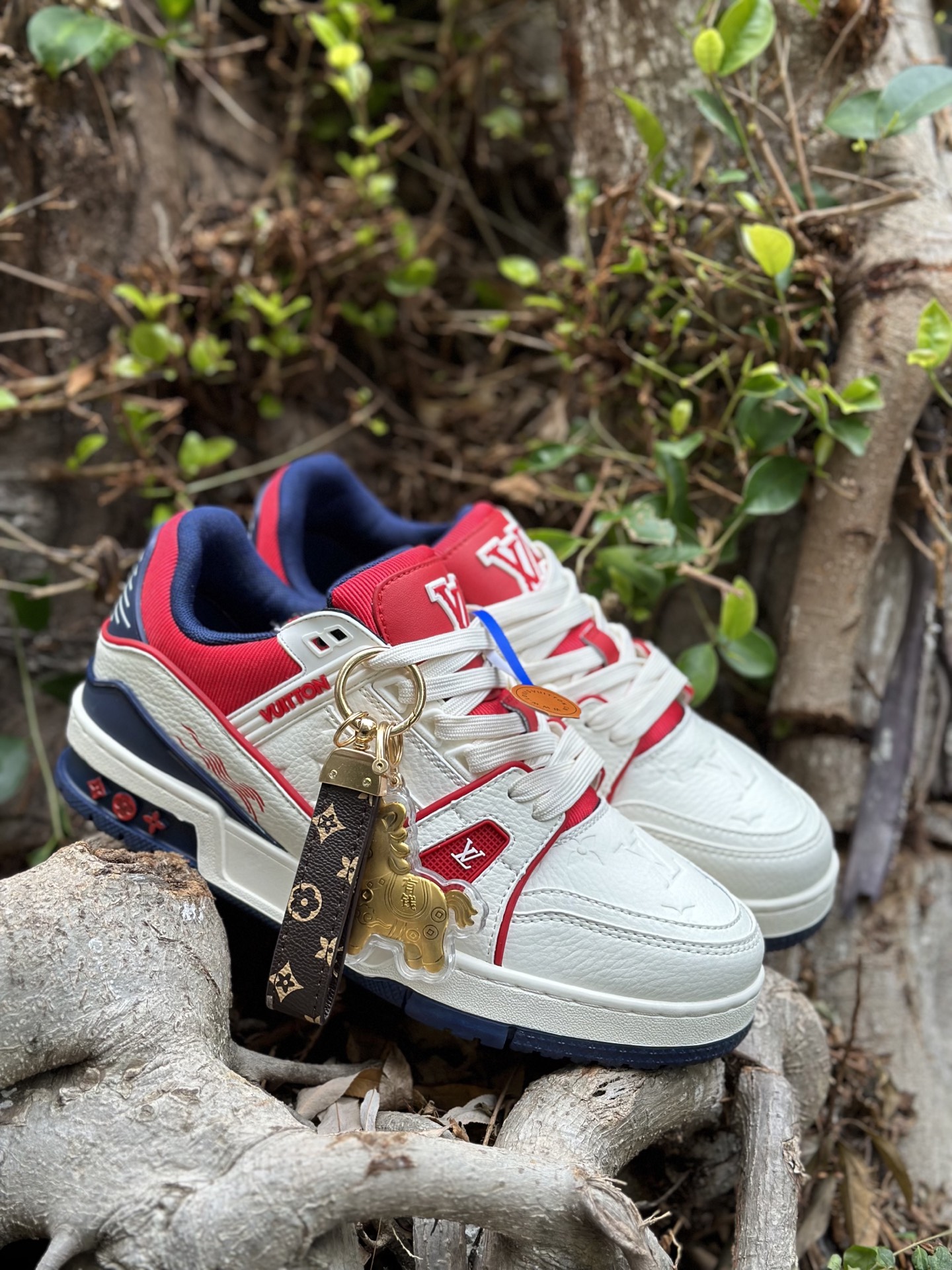 LOUIS VUITTON Trainer Maxi 路易威登 LV厚底板鞋 LOUIS VUITTON Trainer Maxi 路易威登 LV厚底板鞋