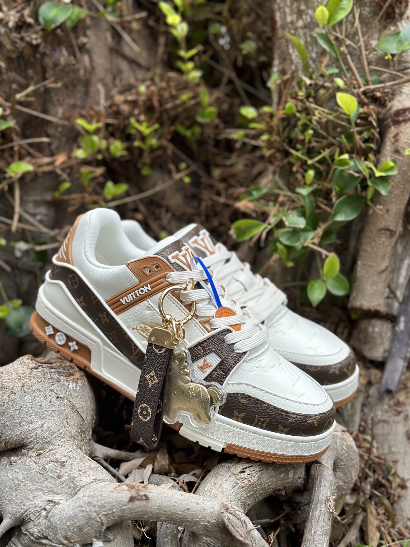 LOUIS VUITTON Trainer Maxi 路易威登 LV厚底板鞋 LOUIS VUITTON Trainer Maxi 路易威登 LV厚底板鞋